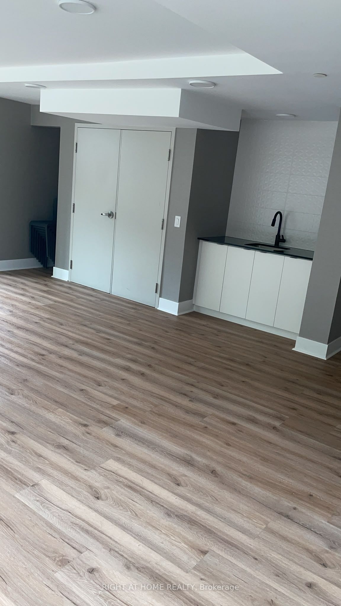 5131 Sheppard Avenue E 401 Property Photo 9