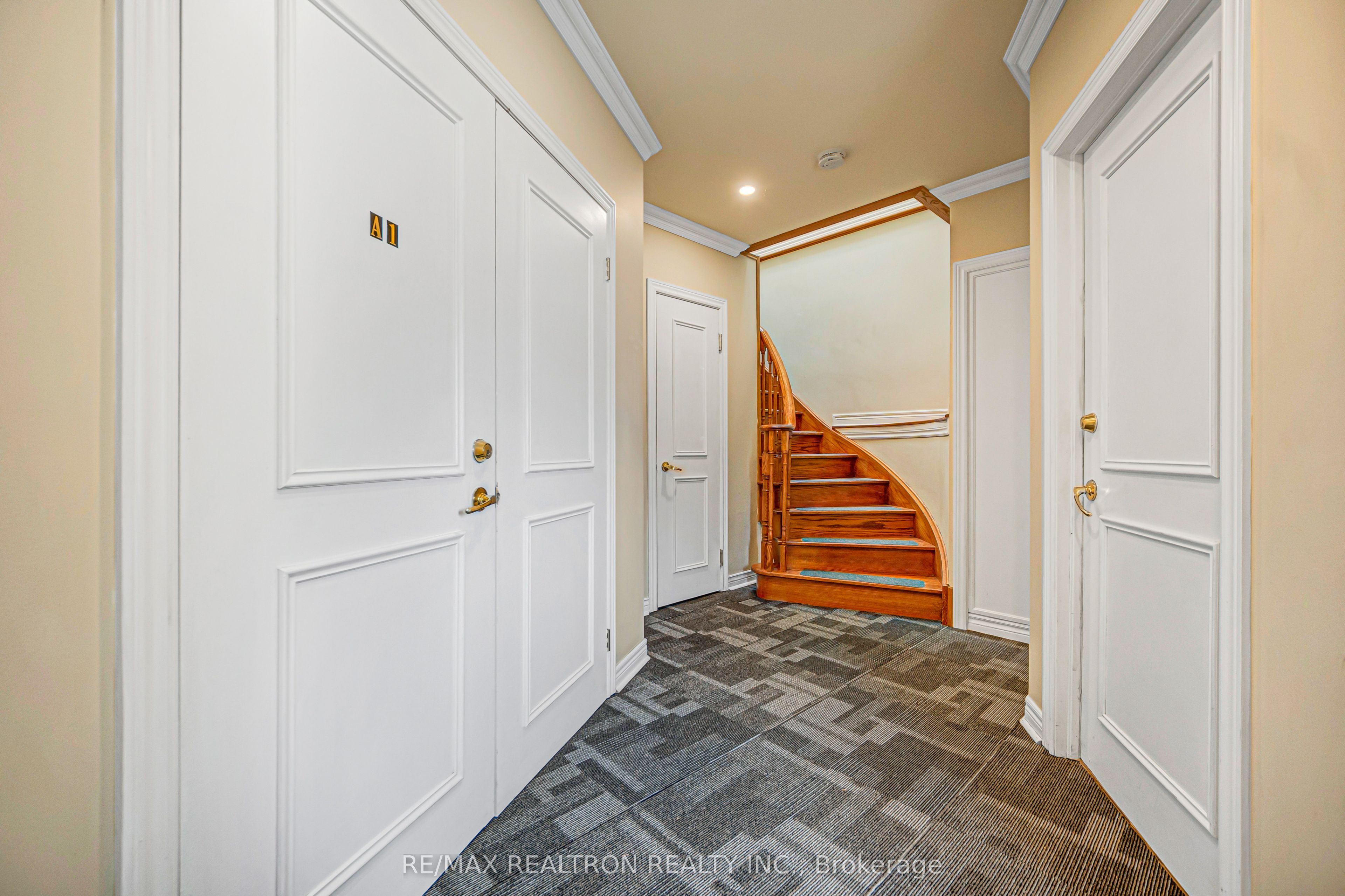 454 Donlands Avenue Property Photo 4