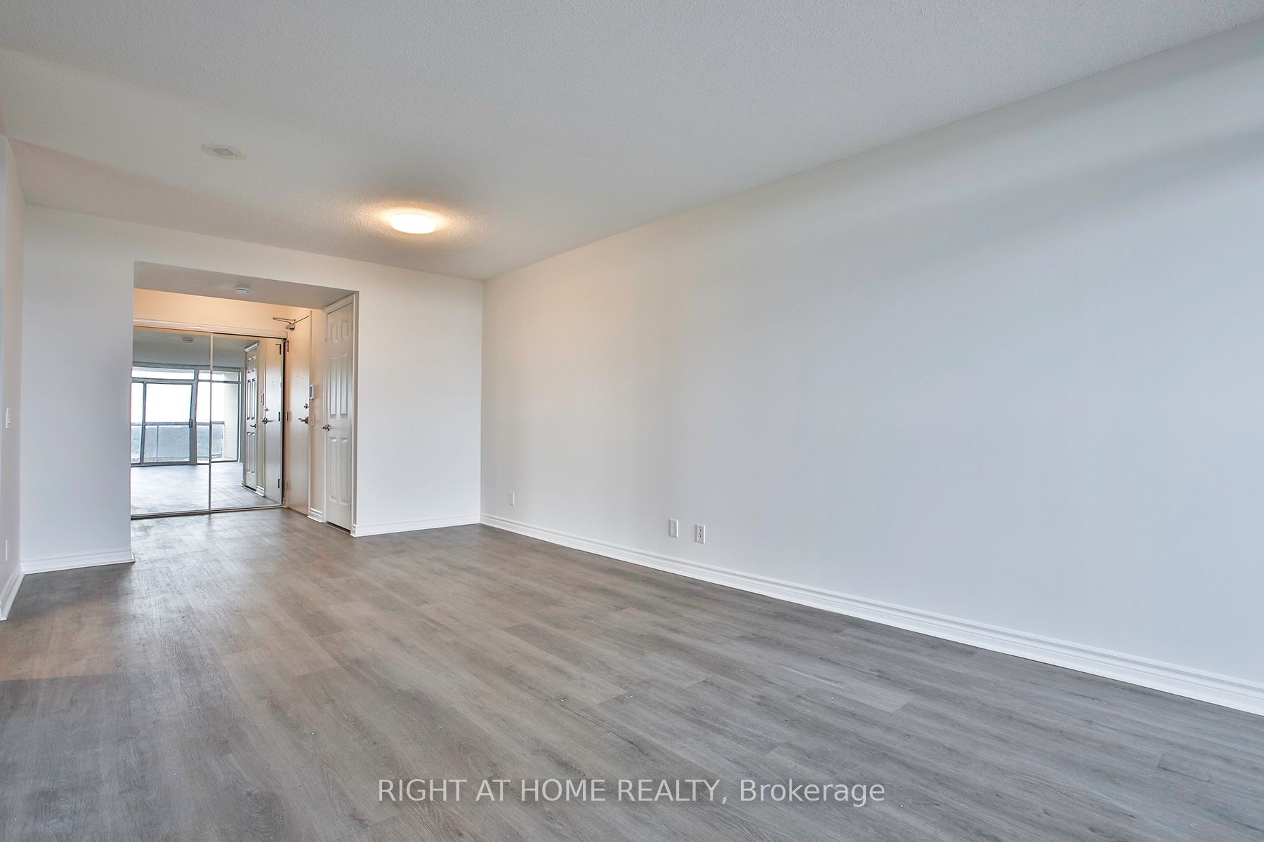 18 Mondeo Drive 626 Property Photo 12