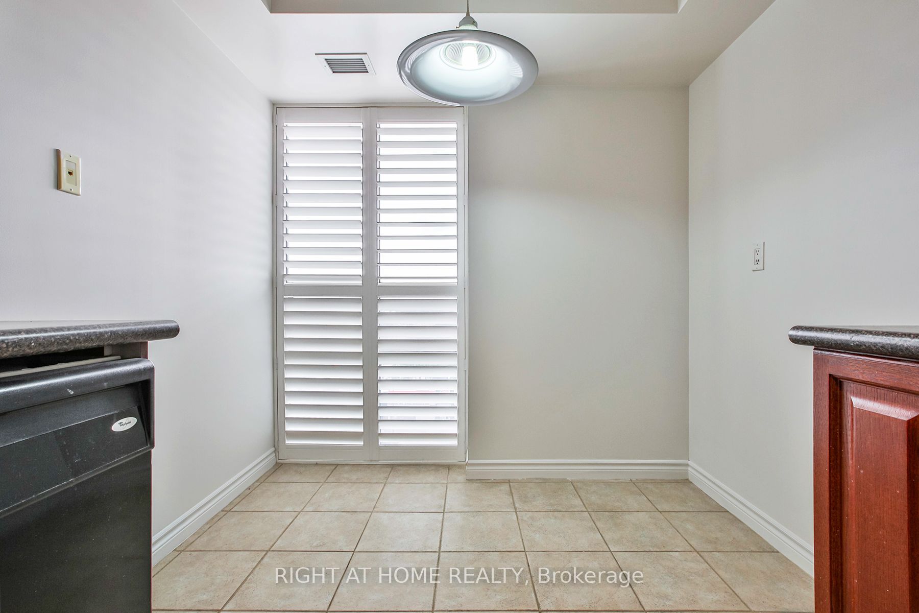 18 Mondeo Drive 626 Property Photo 15