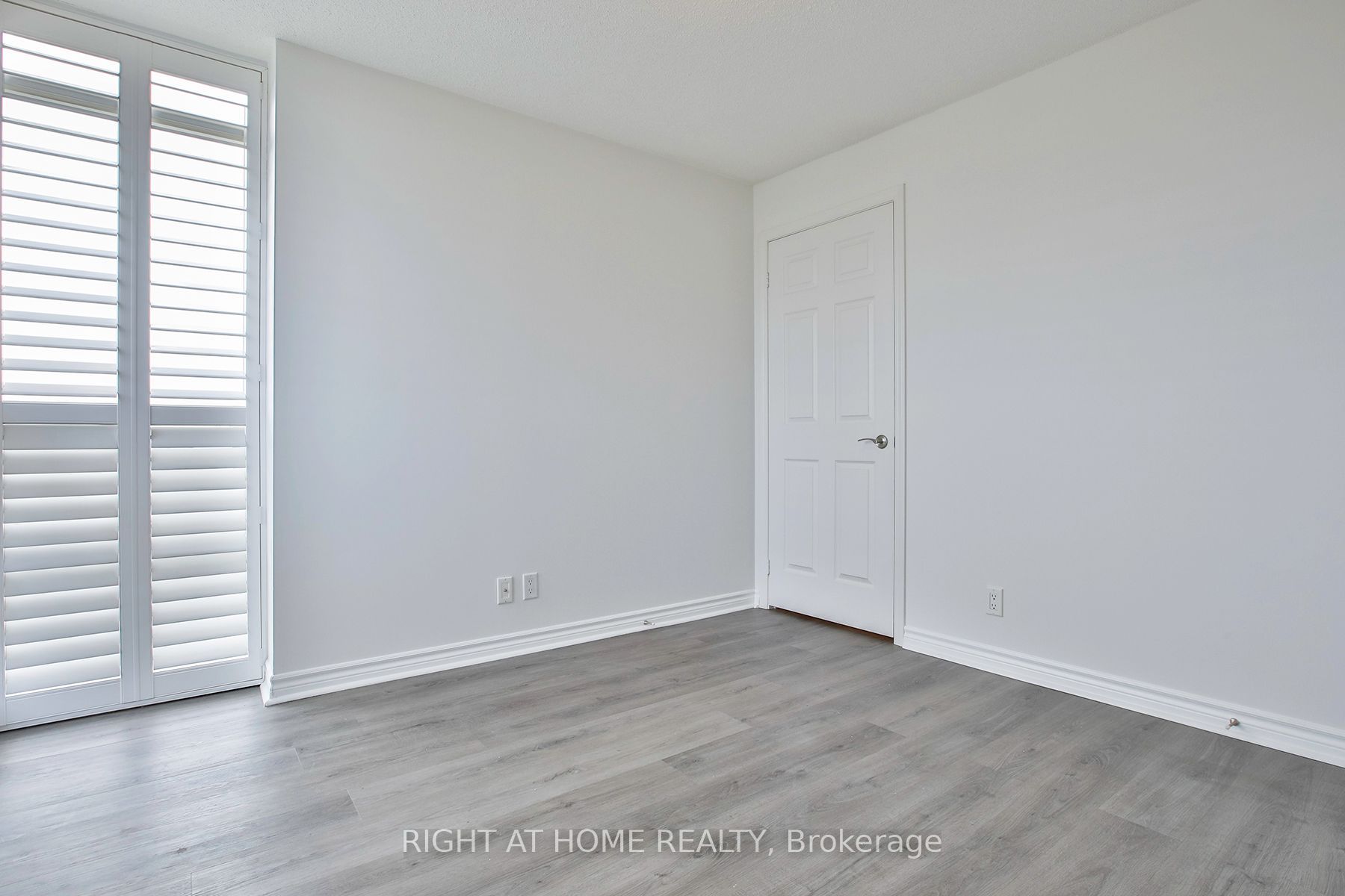 18 Mondeo Drive 626 Property Photo 16