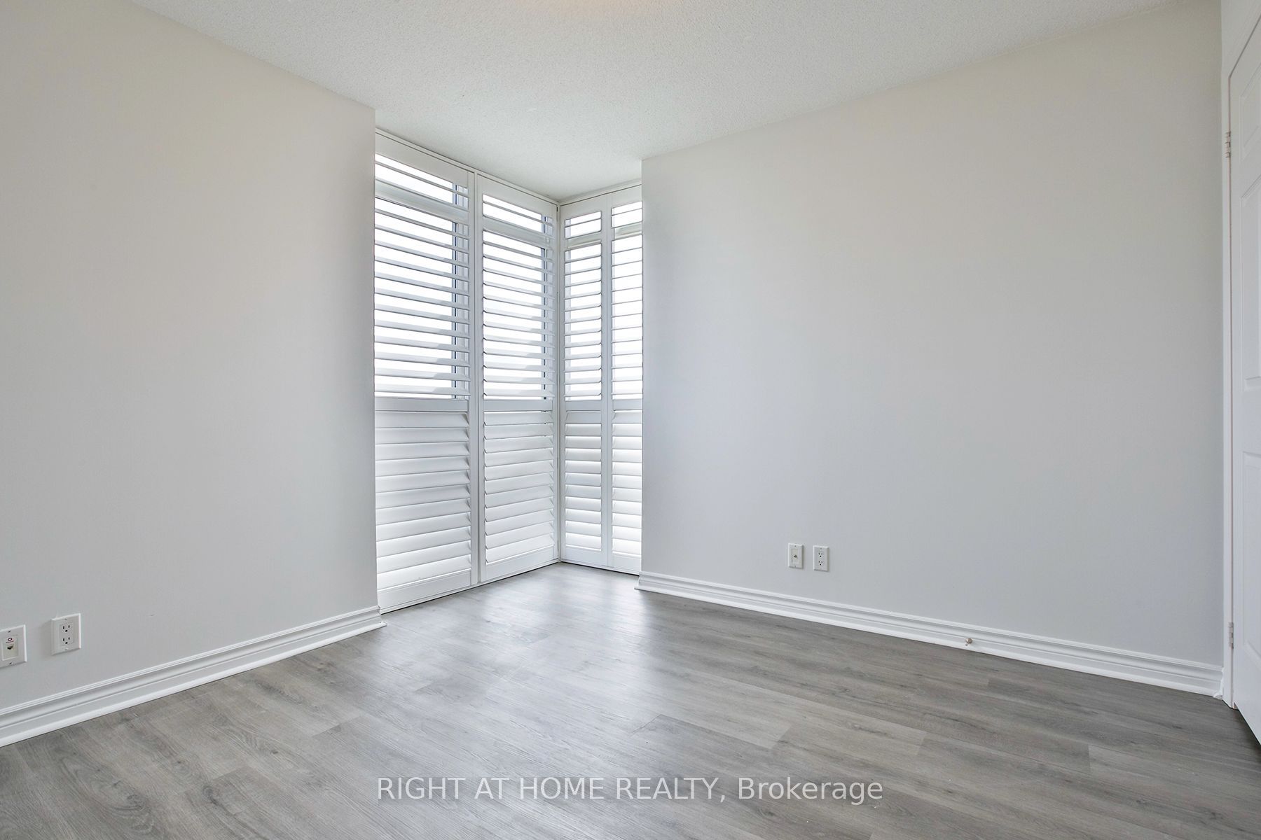 18 Mondeo Drive 626 Property Photo 23