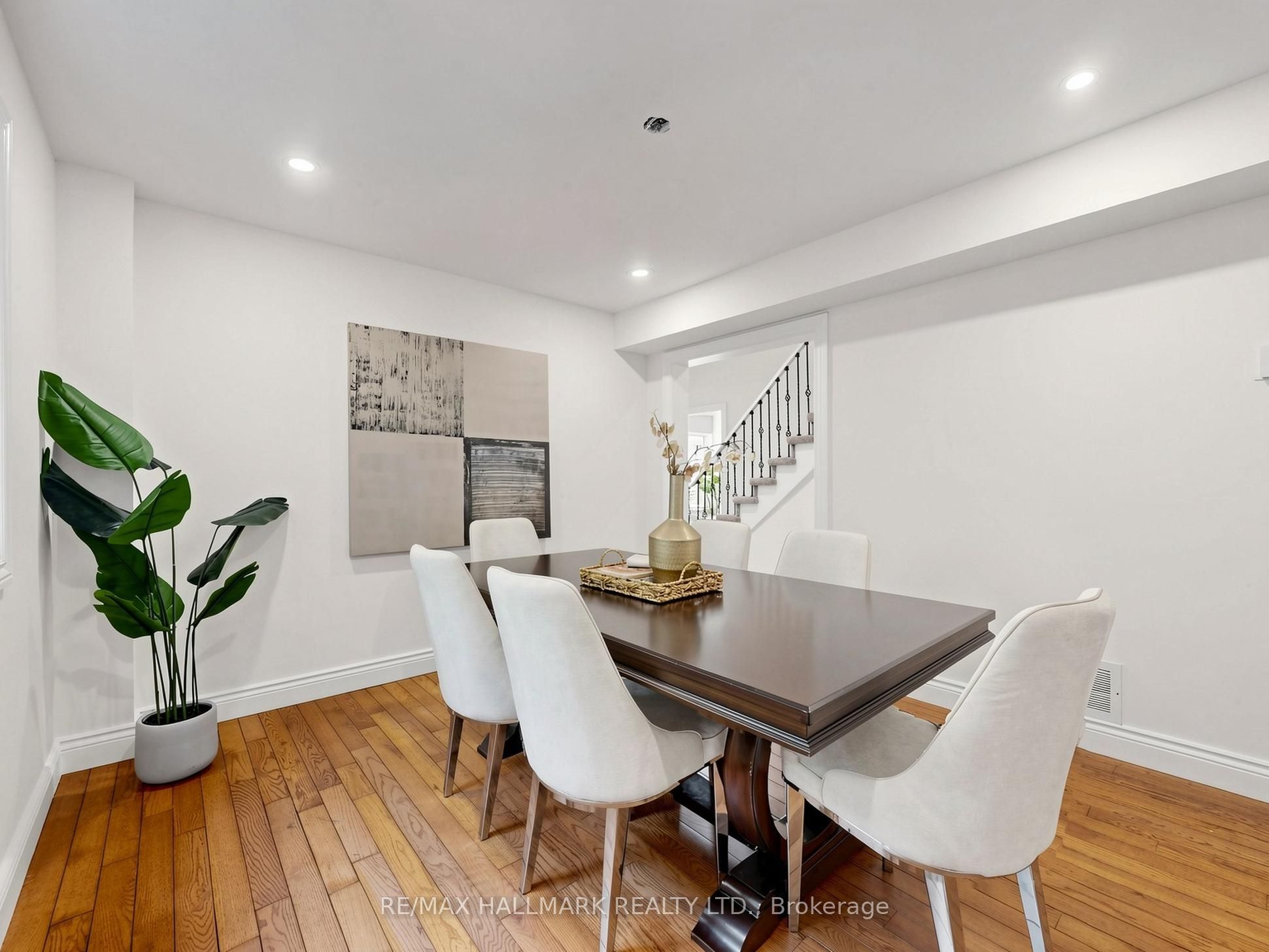 18 Howes Street Property Photo 10