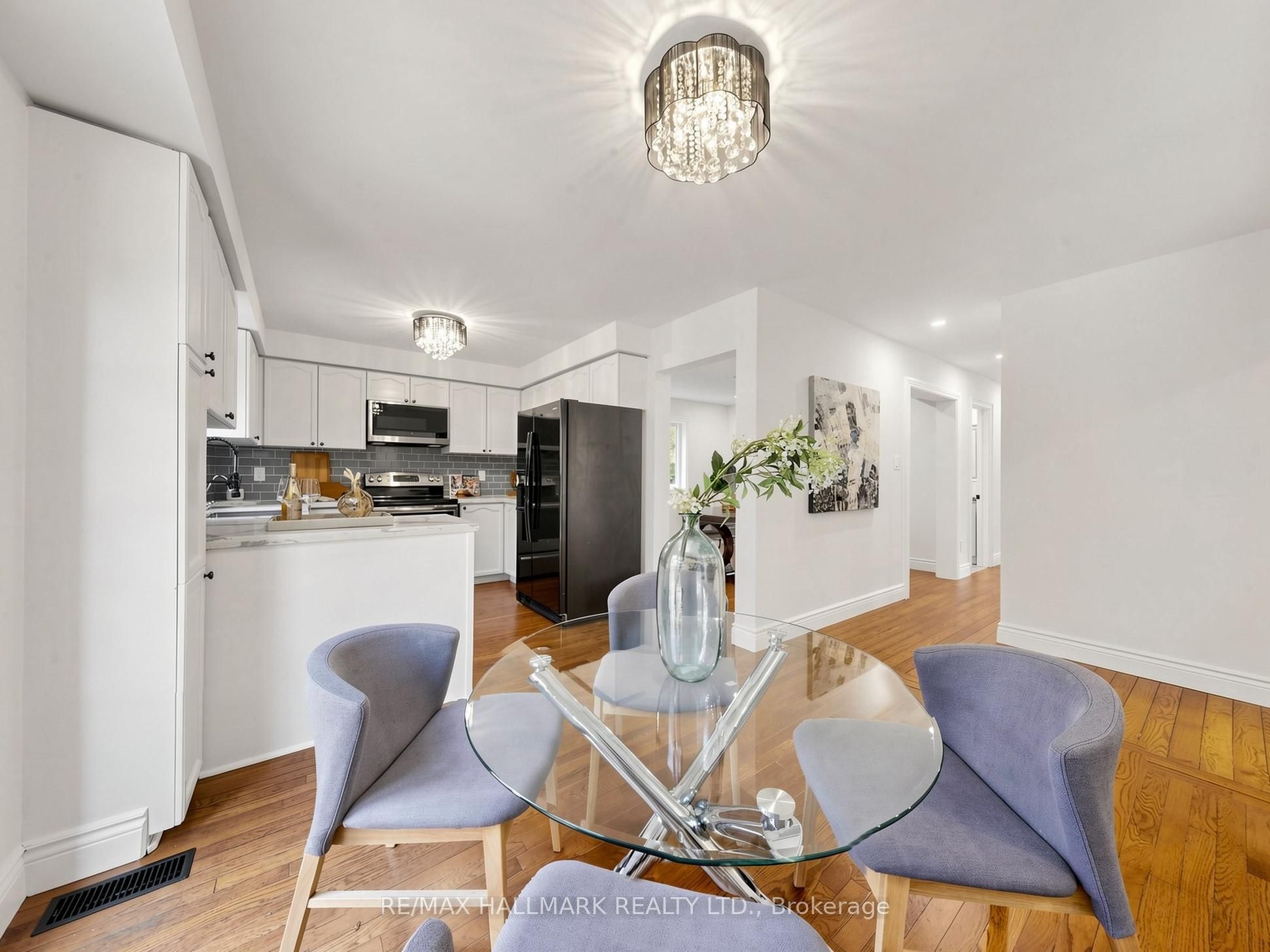 18 Howes Street Property Photo 13