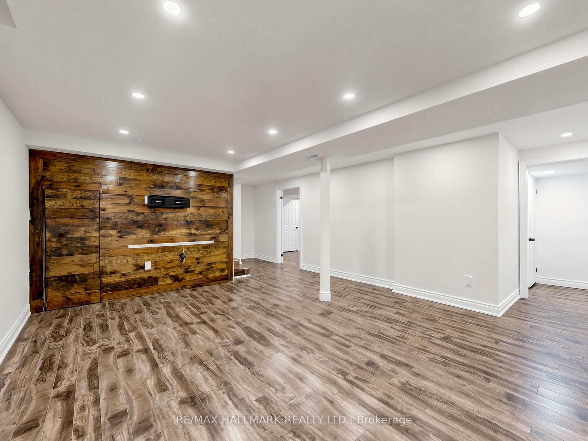 18 Howes Street Property Photo 34