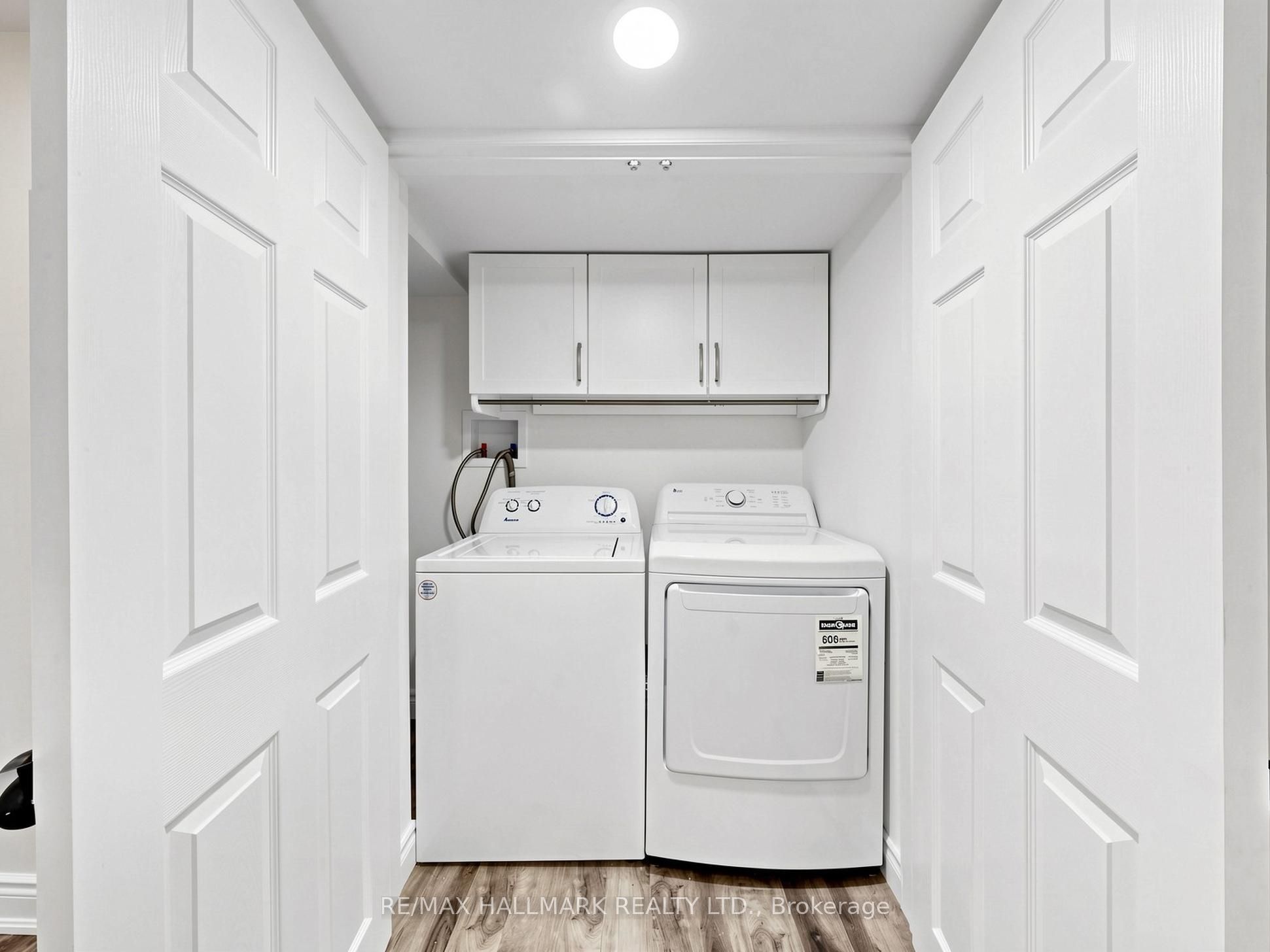18 Howes Street Property Photo 43