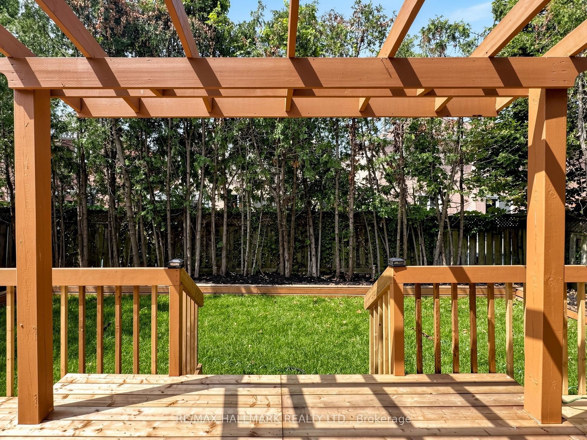 18 Howes Street Property Photo 45