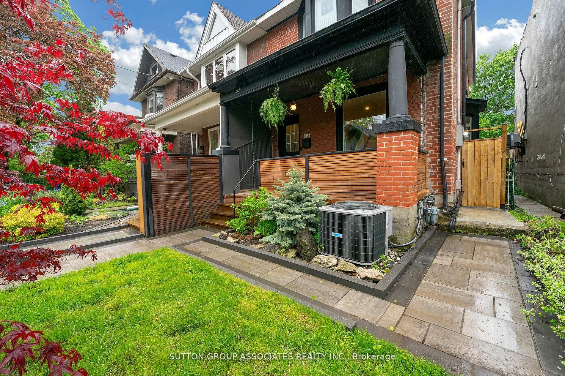 69 Dagmar Avenue Property Photo 2