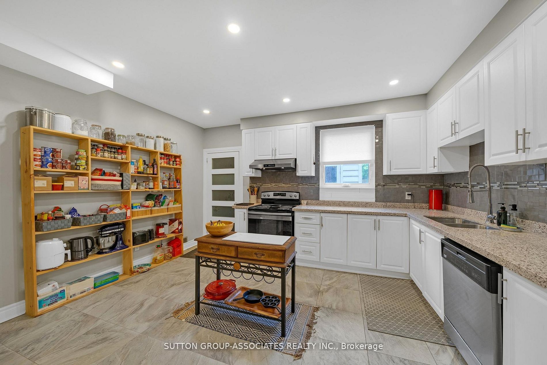 69 Dagmar Avenue Property Photo 10
