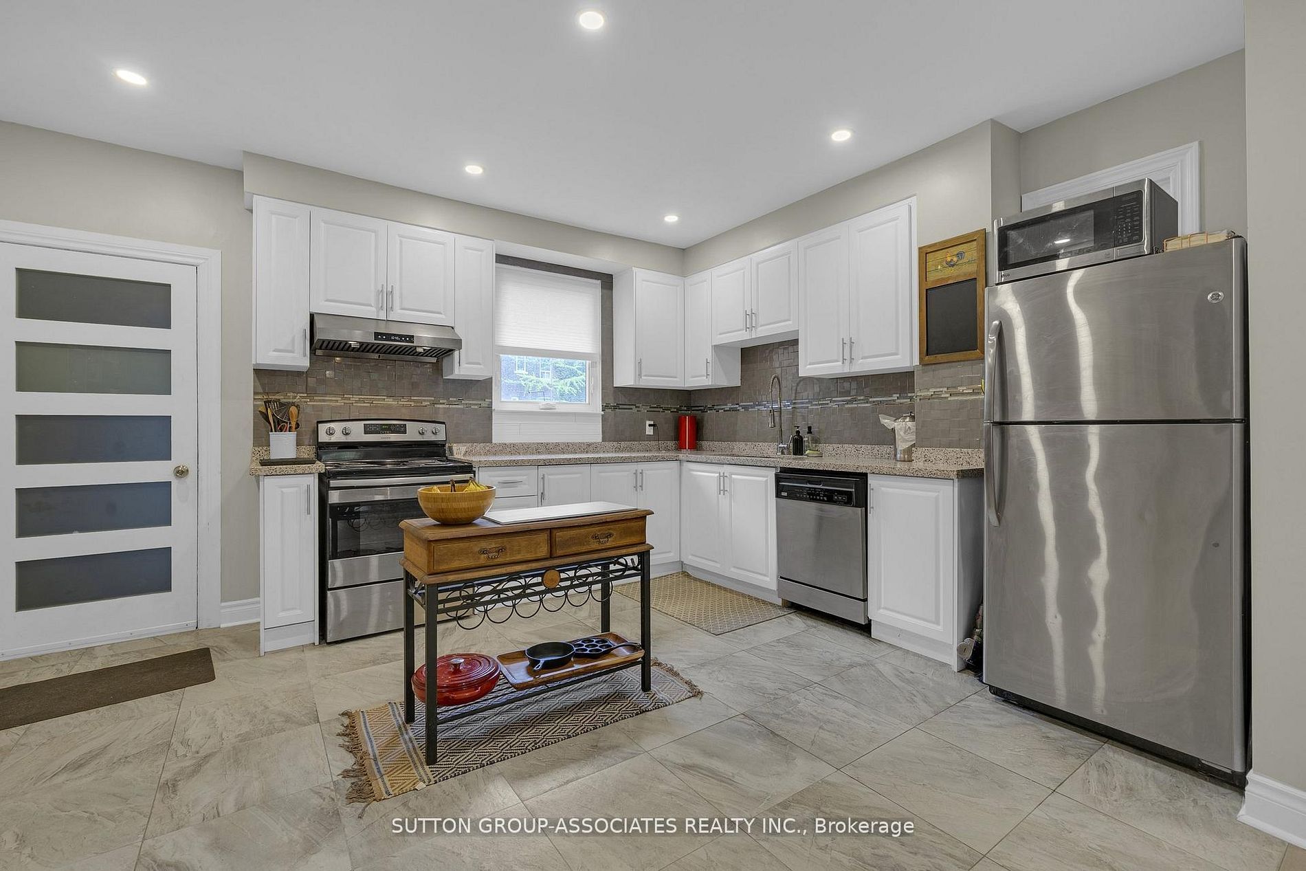 69 Dagmar Avenue Property Photo 12