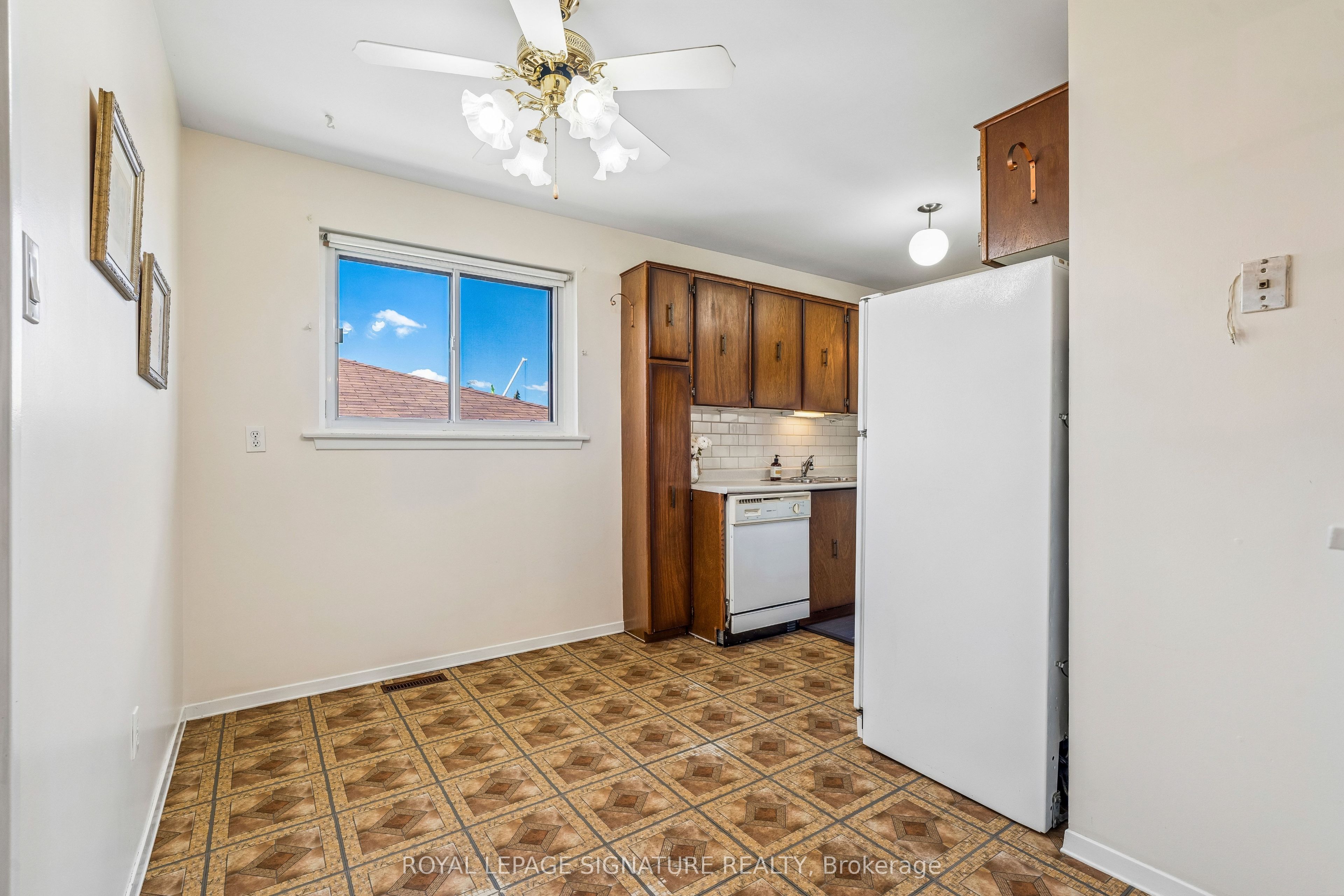 171 Petworth Crescent Property Photo 6