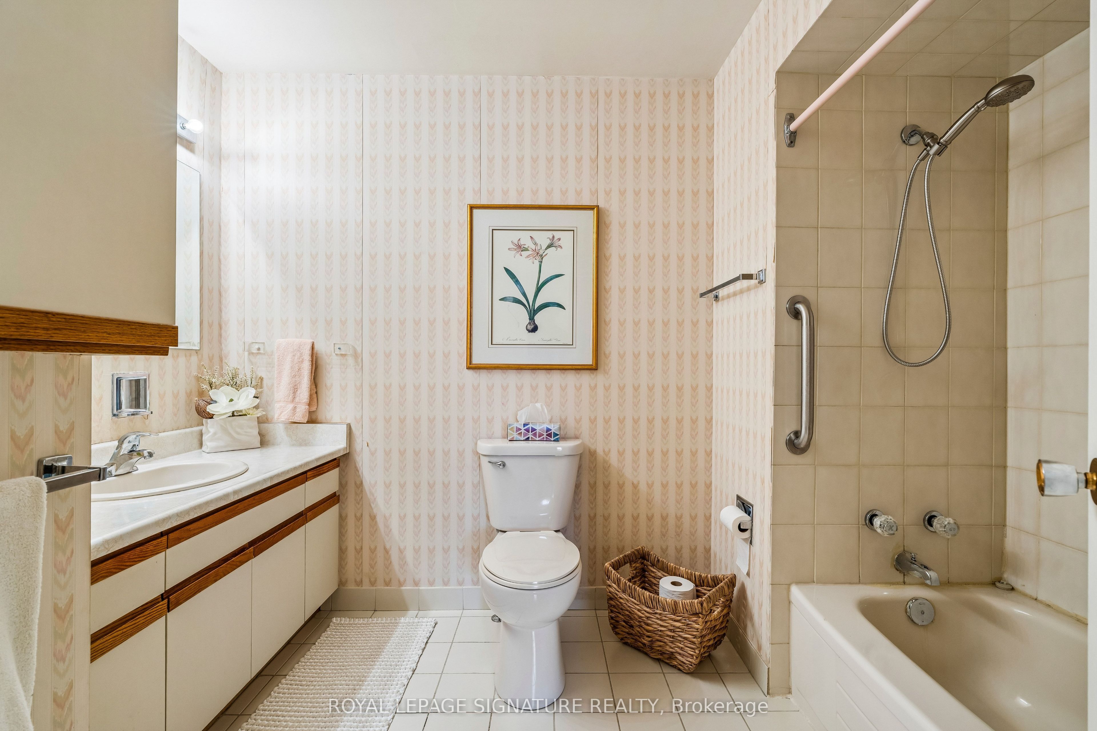 171 Petworth Crescent Property Photo 8