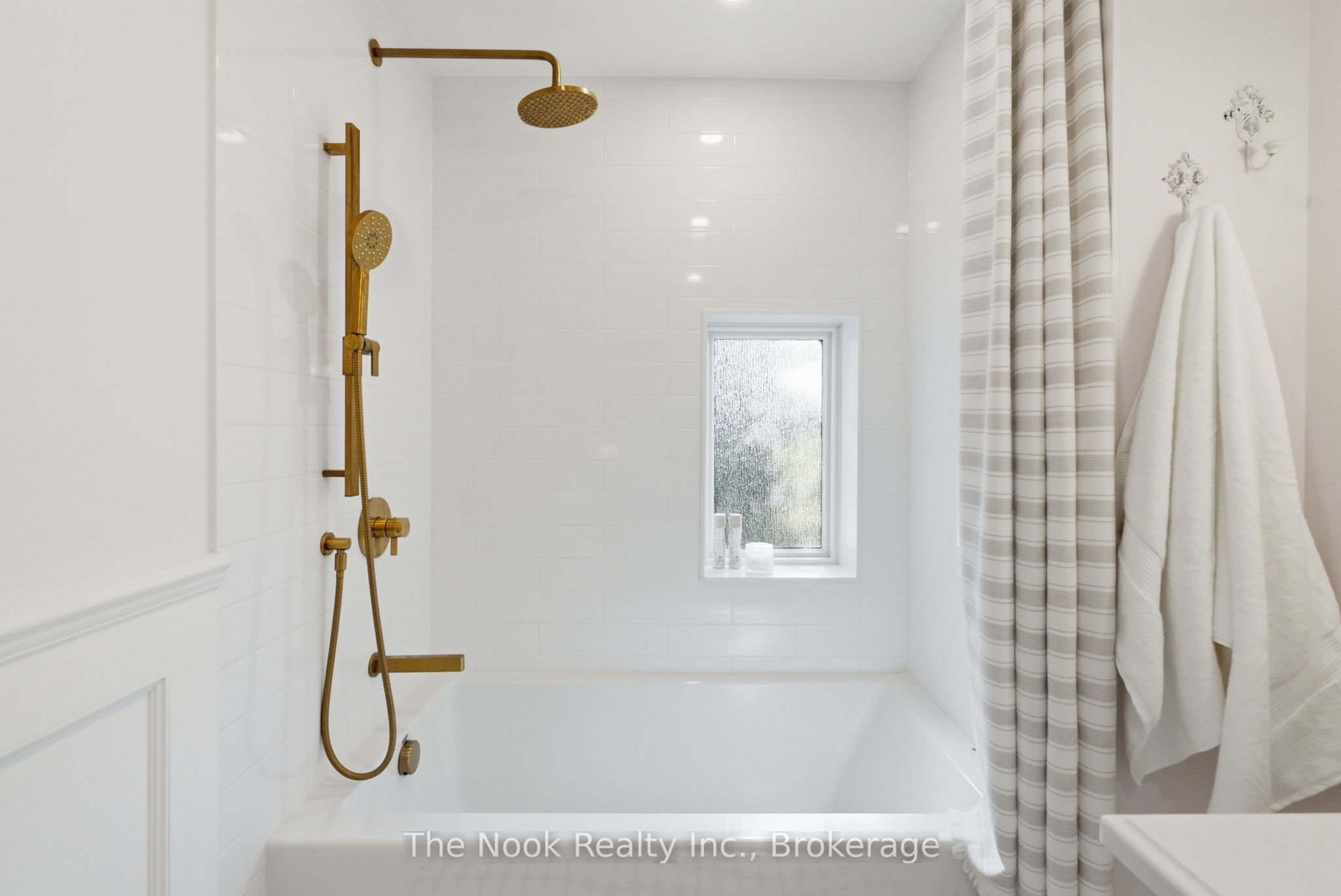 641 Masson Street Property Photo 33