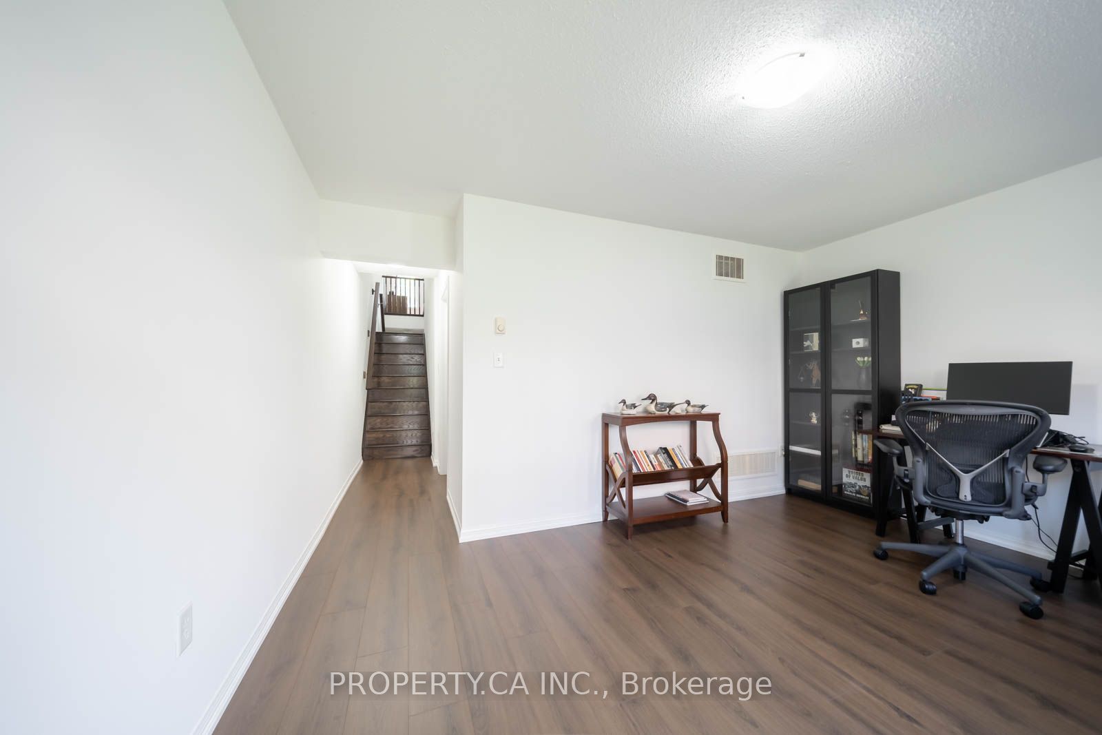 34 Ferguson Street Property Photo 37