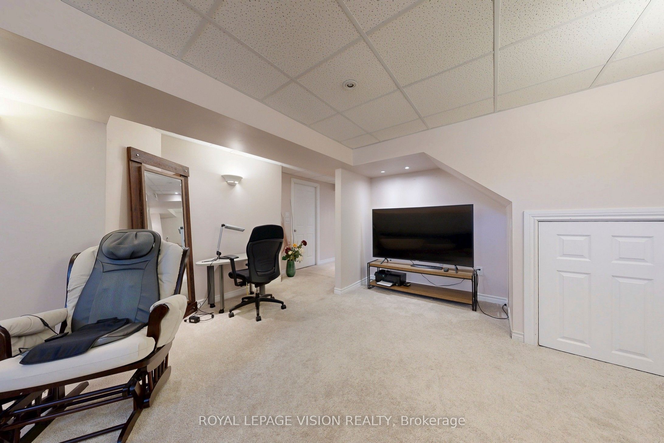 39 Lucas Lane 16 Property Photo 28