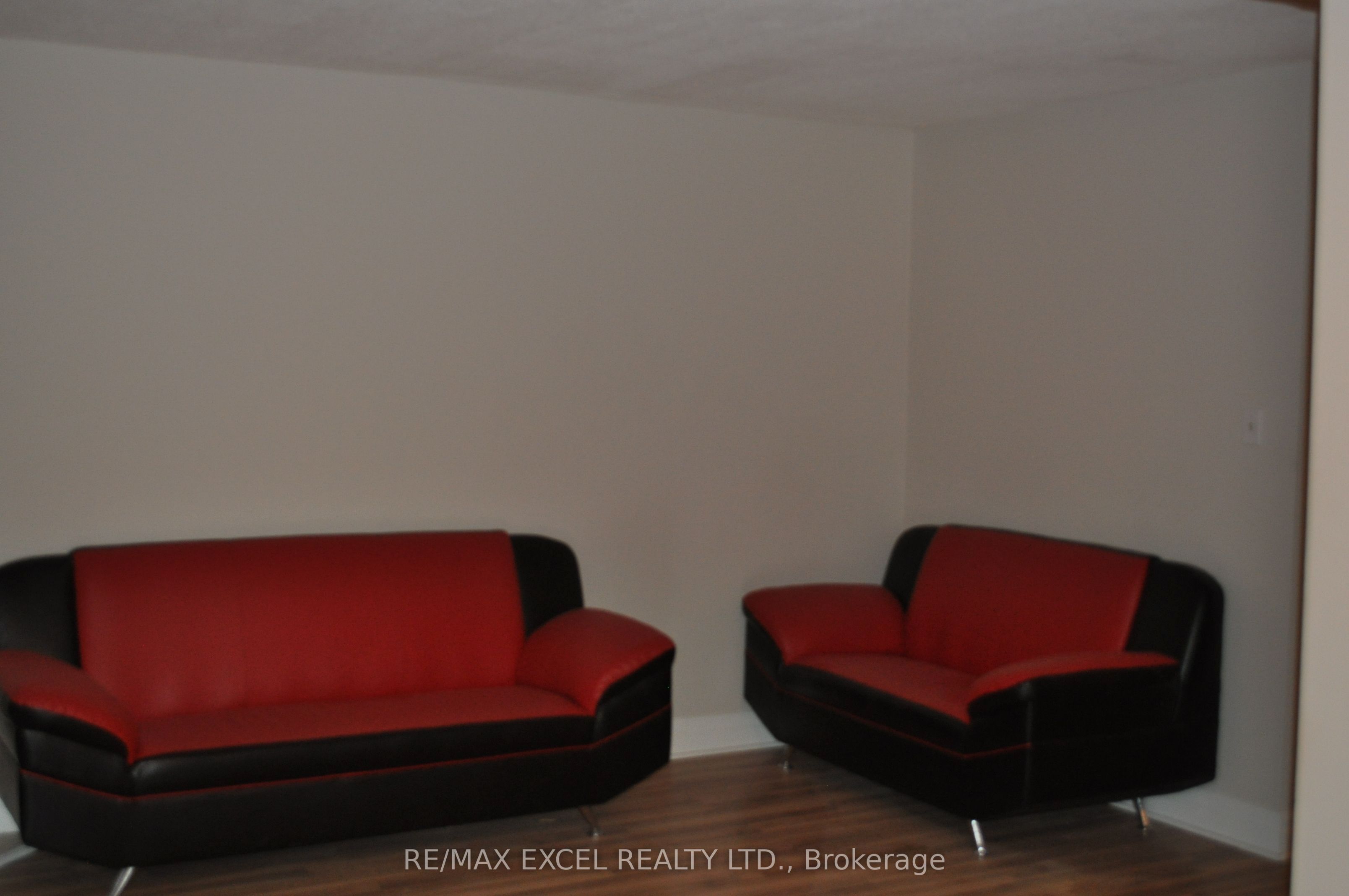 111 Bradstone Square Property Photo 7