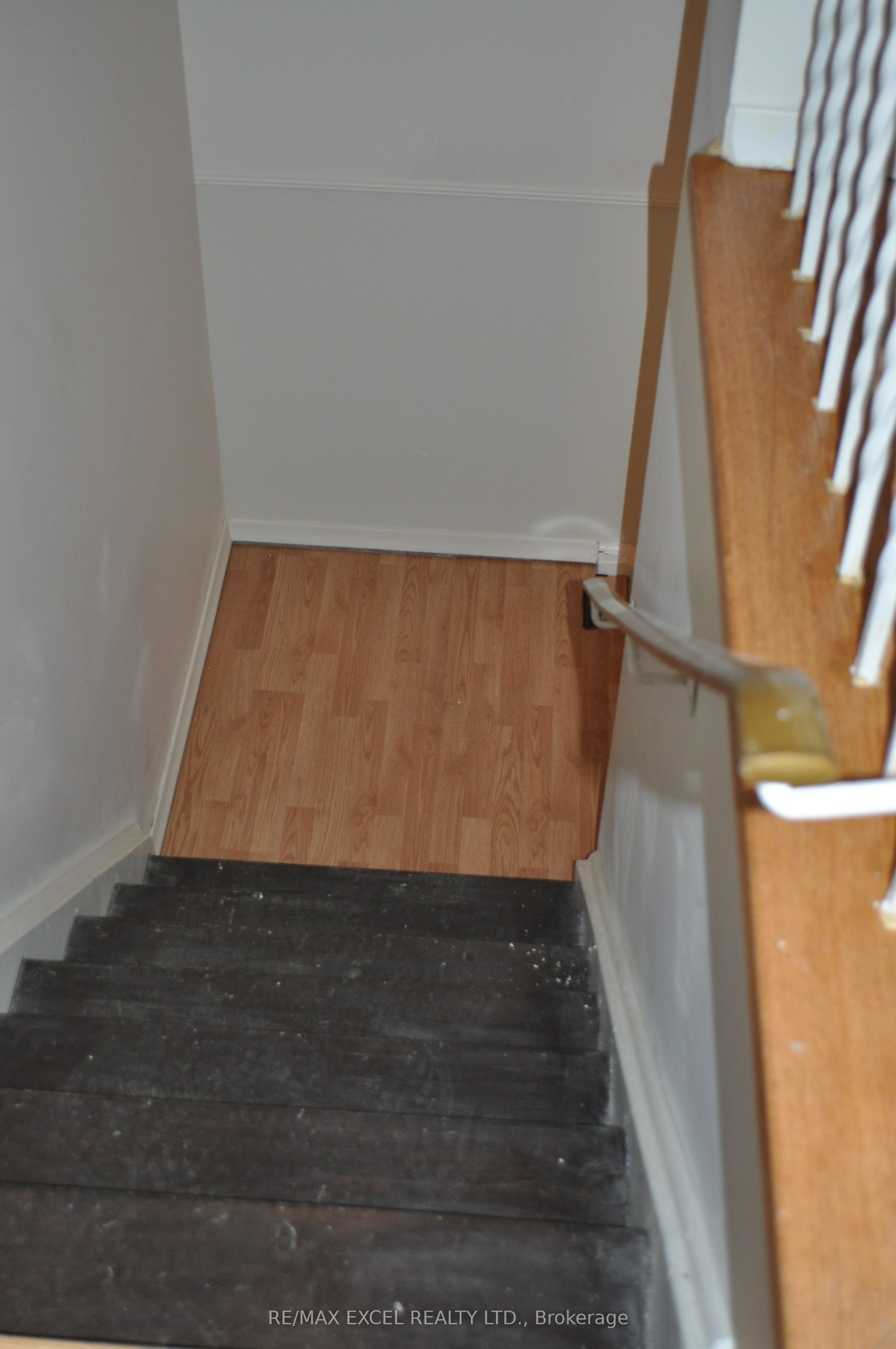 111 Bradstone Square Property Photo 14