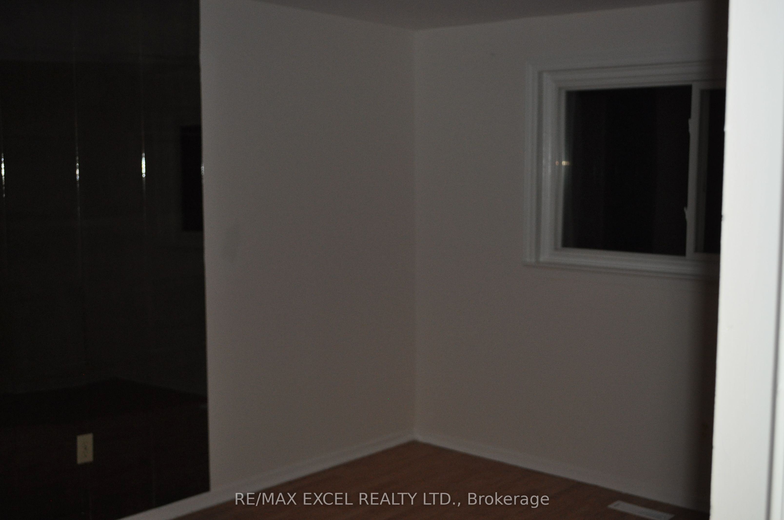 111 Bradstone Square Property Photo 18