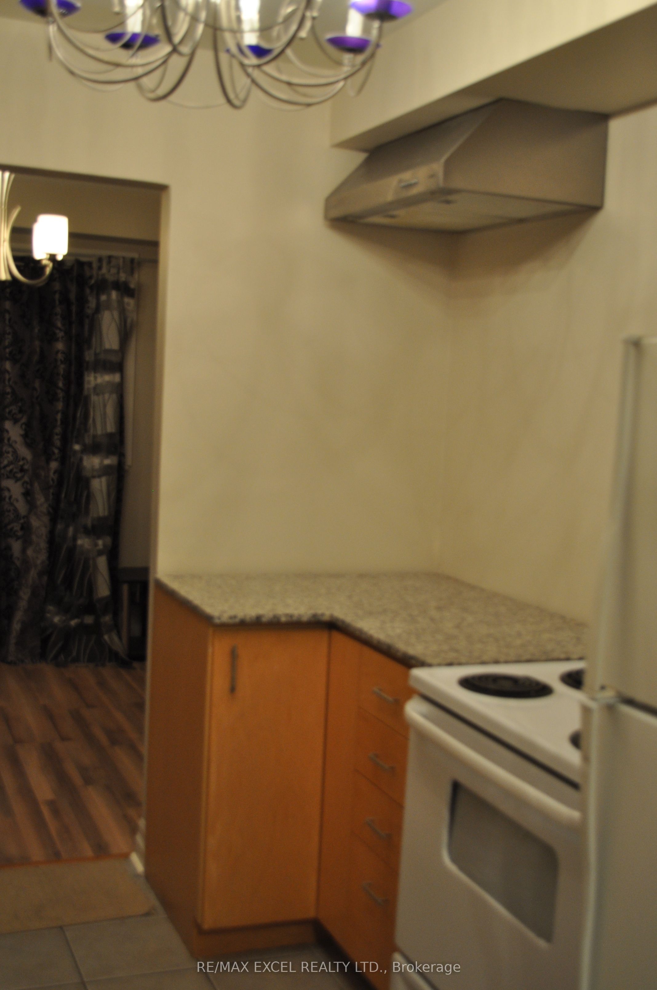111 Bradstone Square Property Photo 30