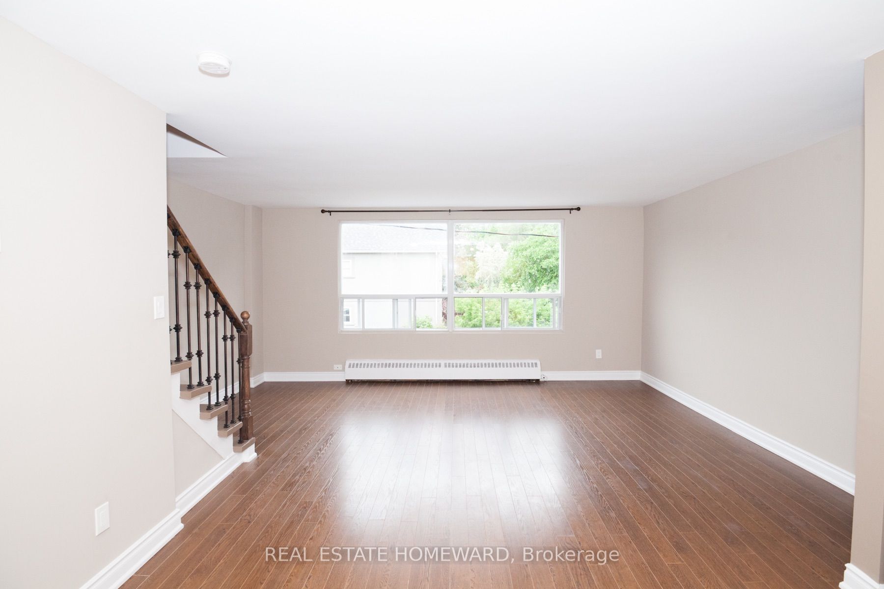 920 Pape Avenue B Property Photo 1