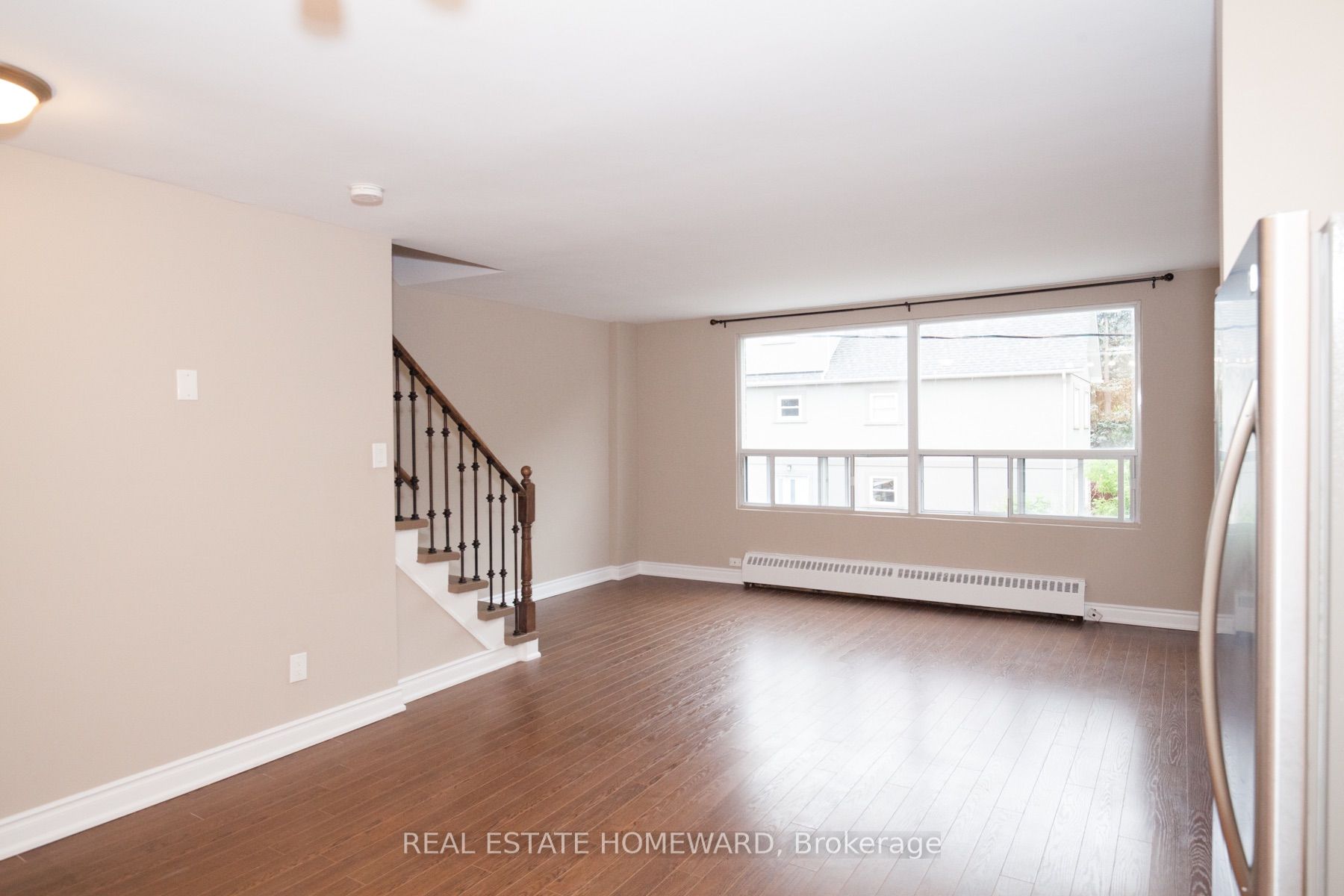 920 Pape Avenue B Property Photo 2