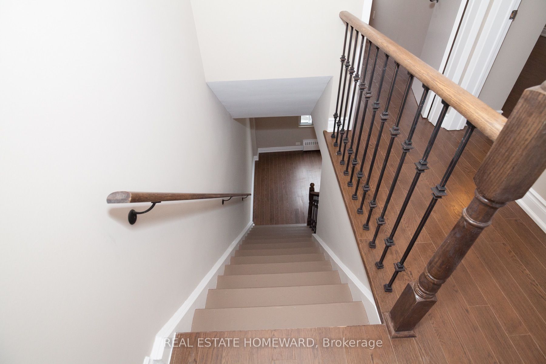 920 Pape Avenue B Property Photo 11