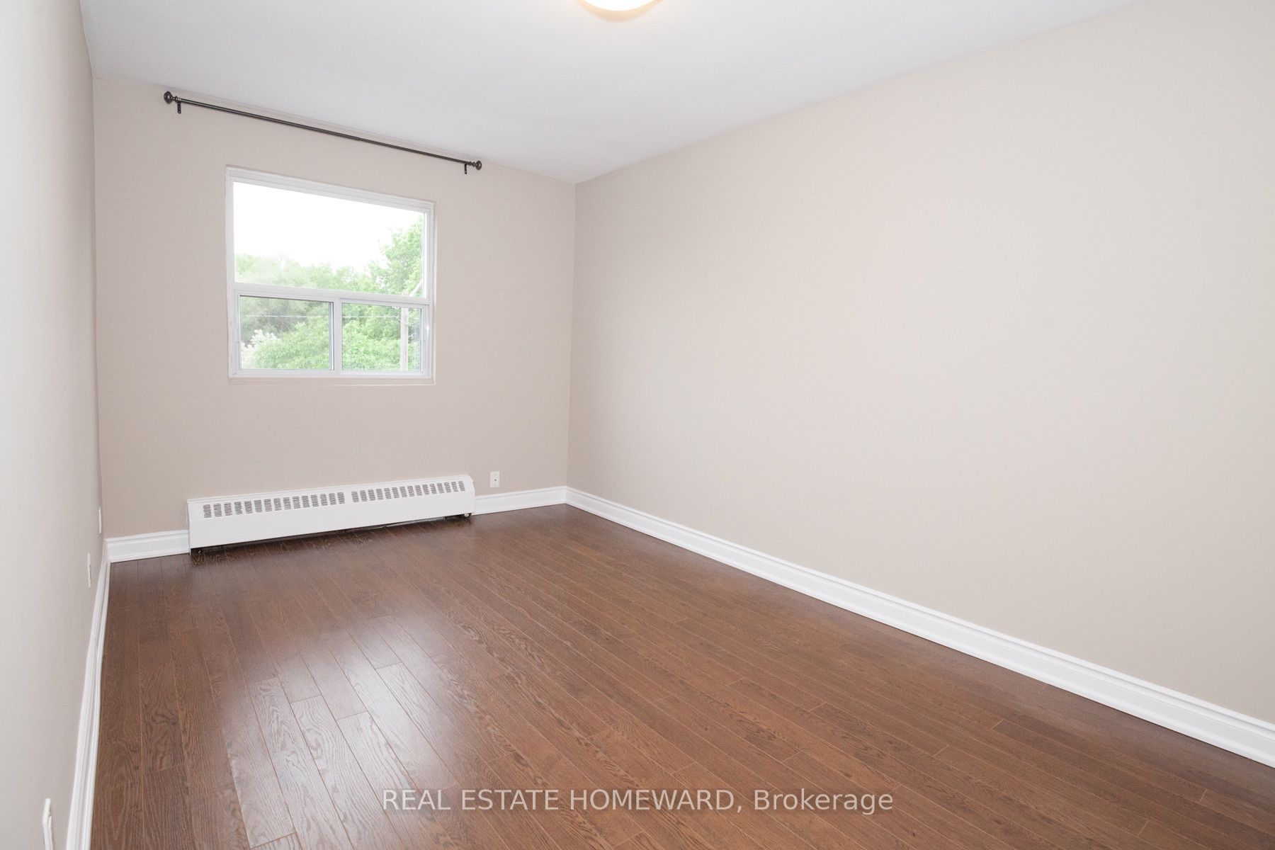 920 Pape Avenue B Property Photo 13