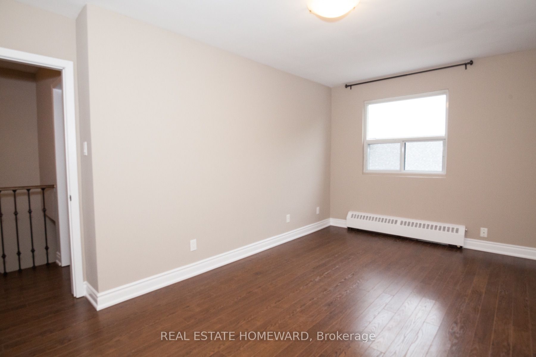 920 Pape Avenue B Property Photo 15
