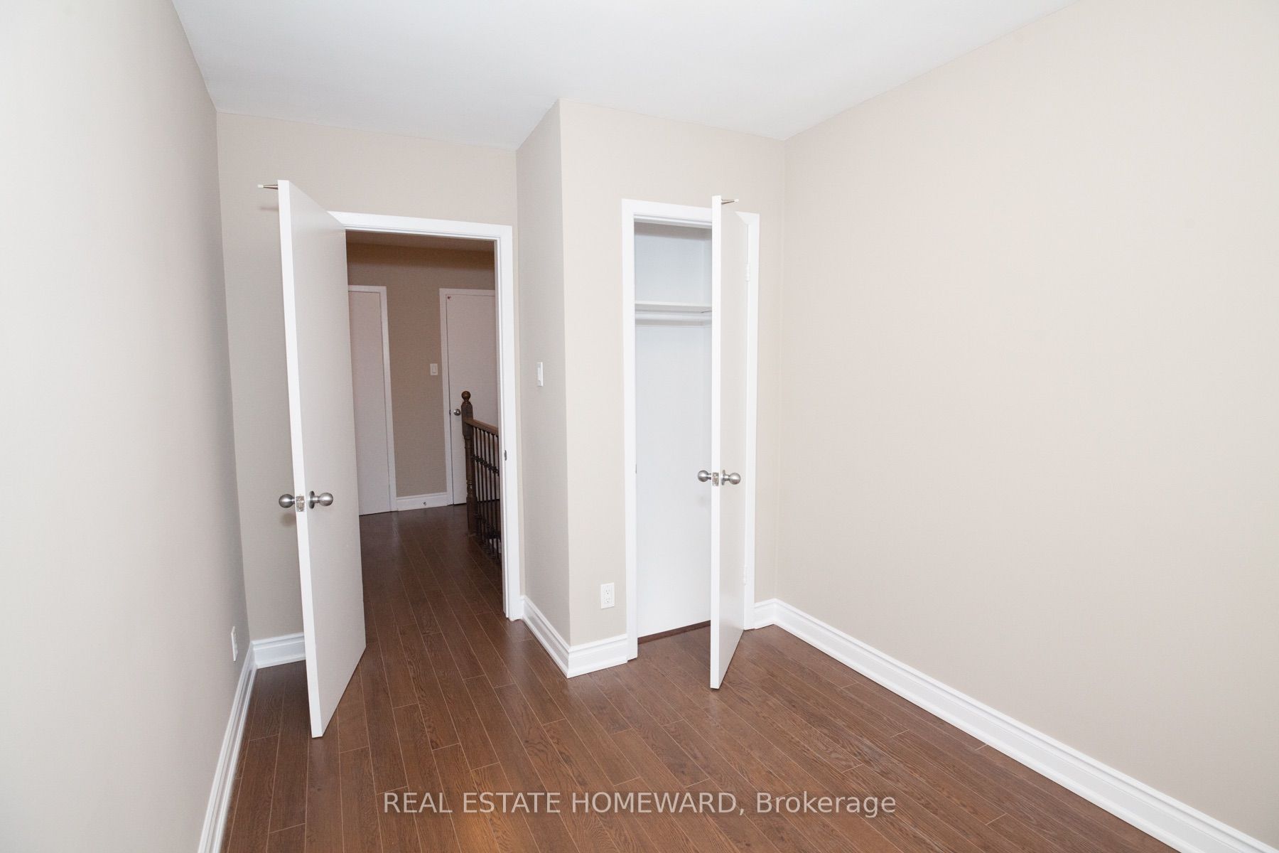 920 Pape Avenue B Property Photo 17