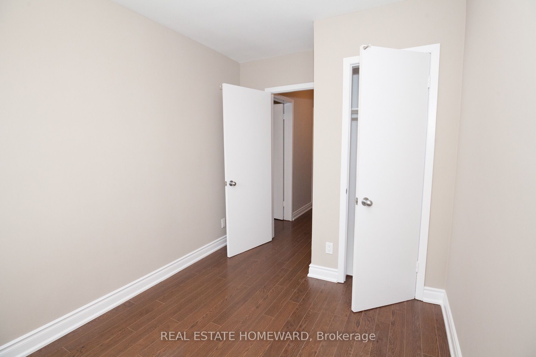 920 Pape Avenue B Property Photo 18