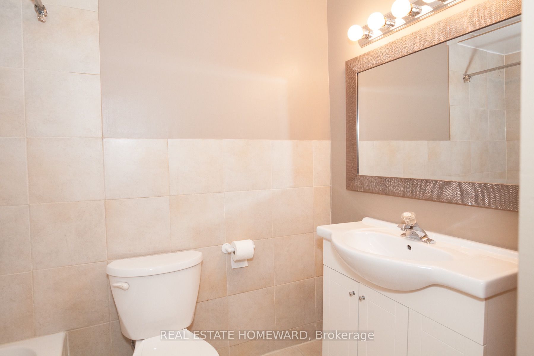 920 Pape Avenue B Property Photo 21