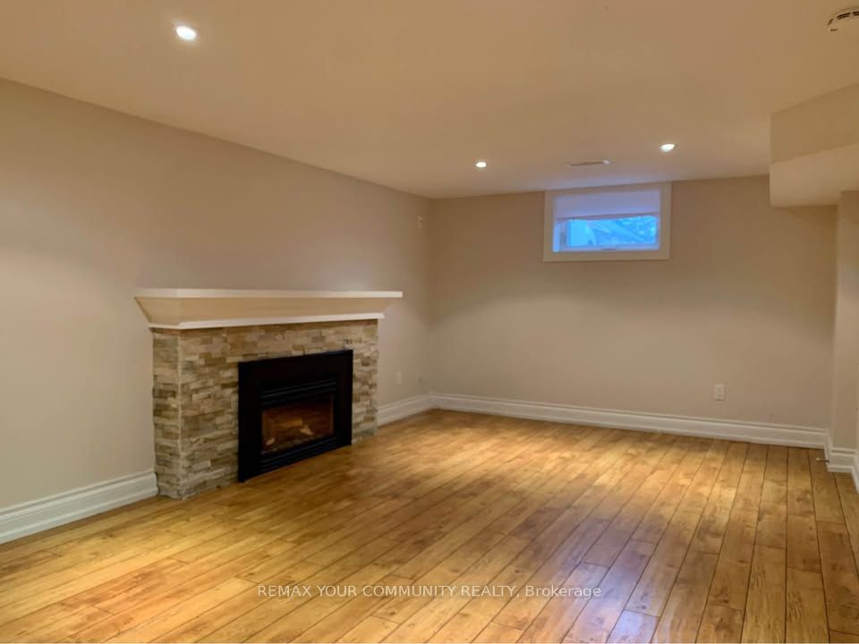 16 Coxwell Boulevard Lower Property Photo 3