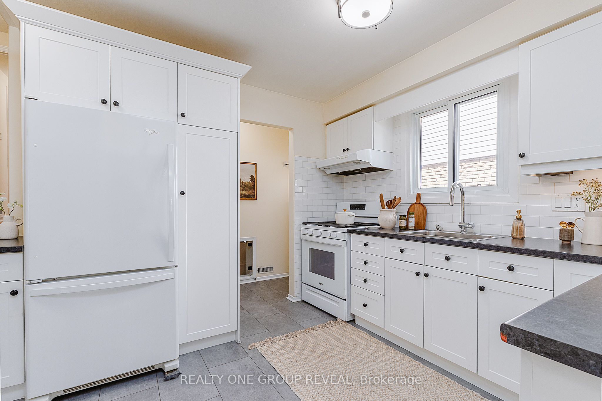 133 Calais Street Property Photo 8