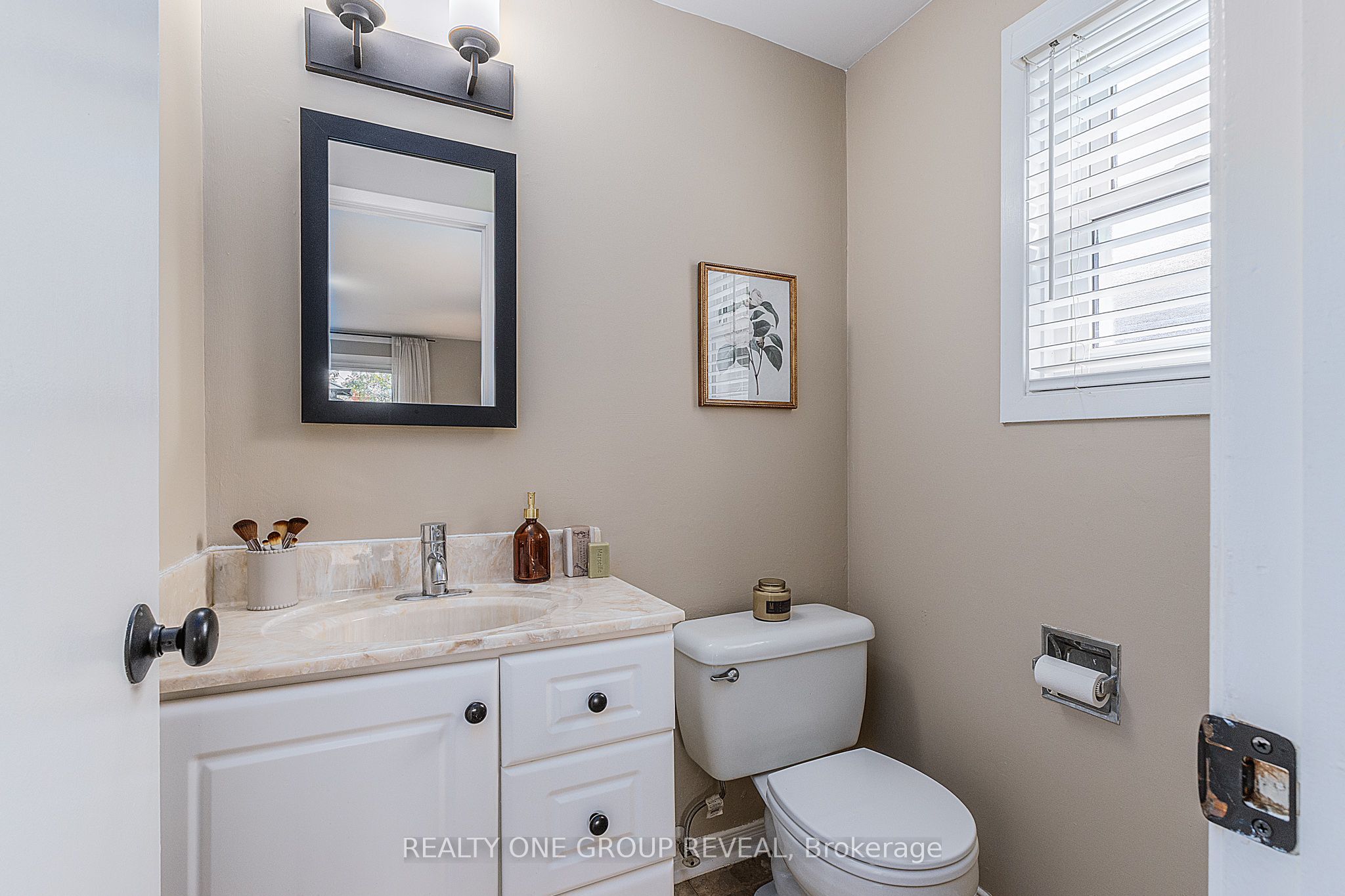 133 Calais Street Property Photo 16