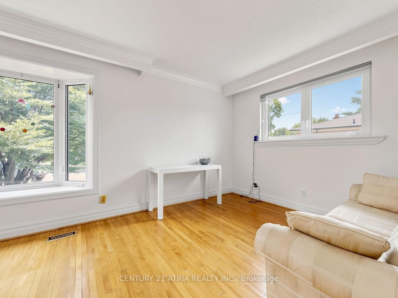 22 Jeffton Crescent Property Photo 4