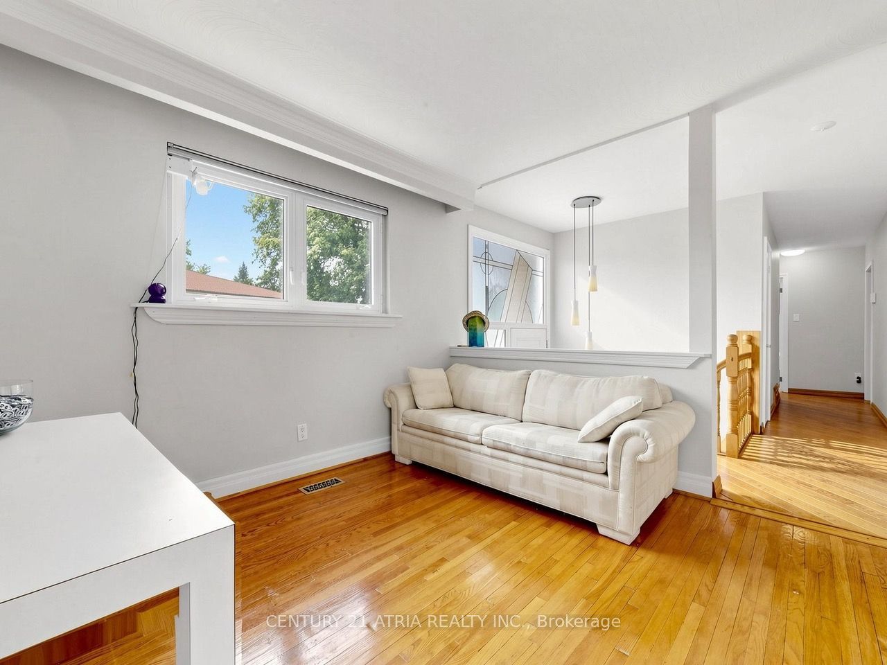 22 Jeffton Crescent Property Photo 5