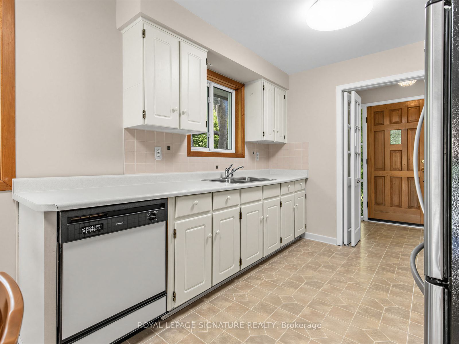 162 Bathgate Drive Property Photo 10