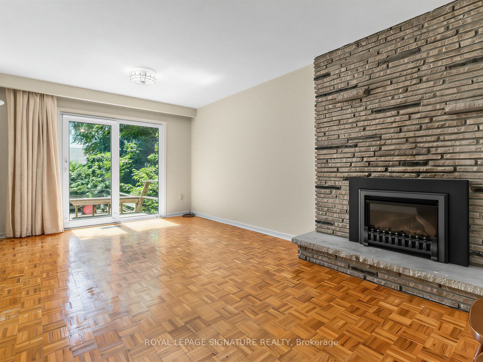 162 Bathgate Drive Property Photo 13