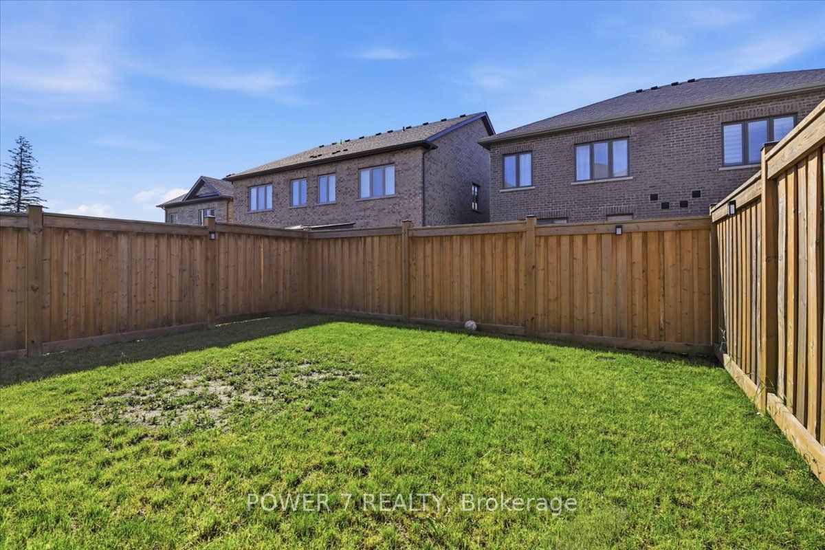 94 Conarty Crescent Property Photo 27