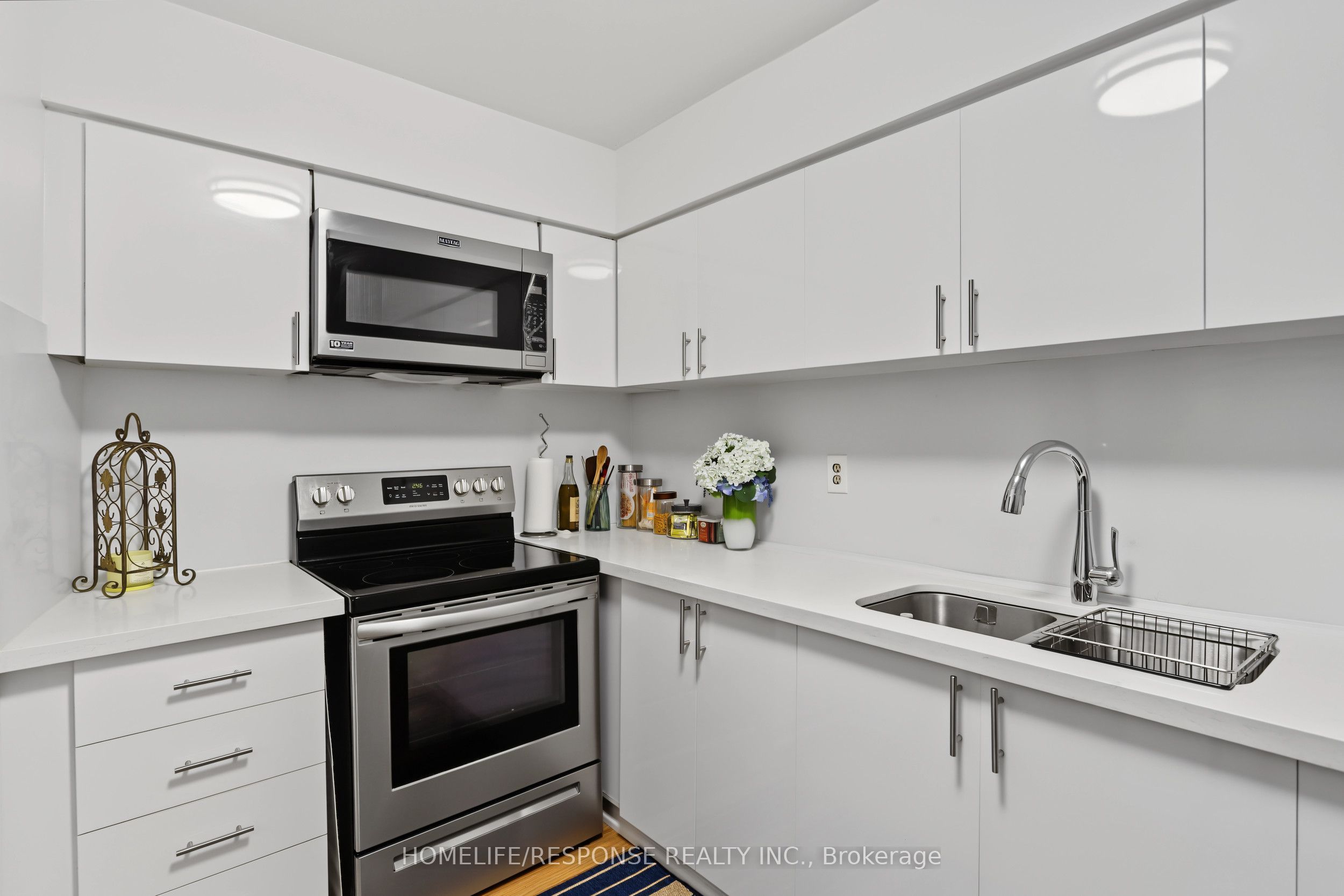 100 Echo Point 1801 Property Photo 8