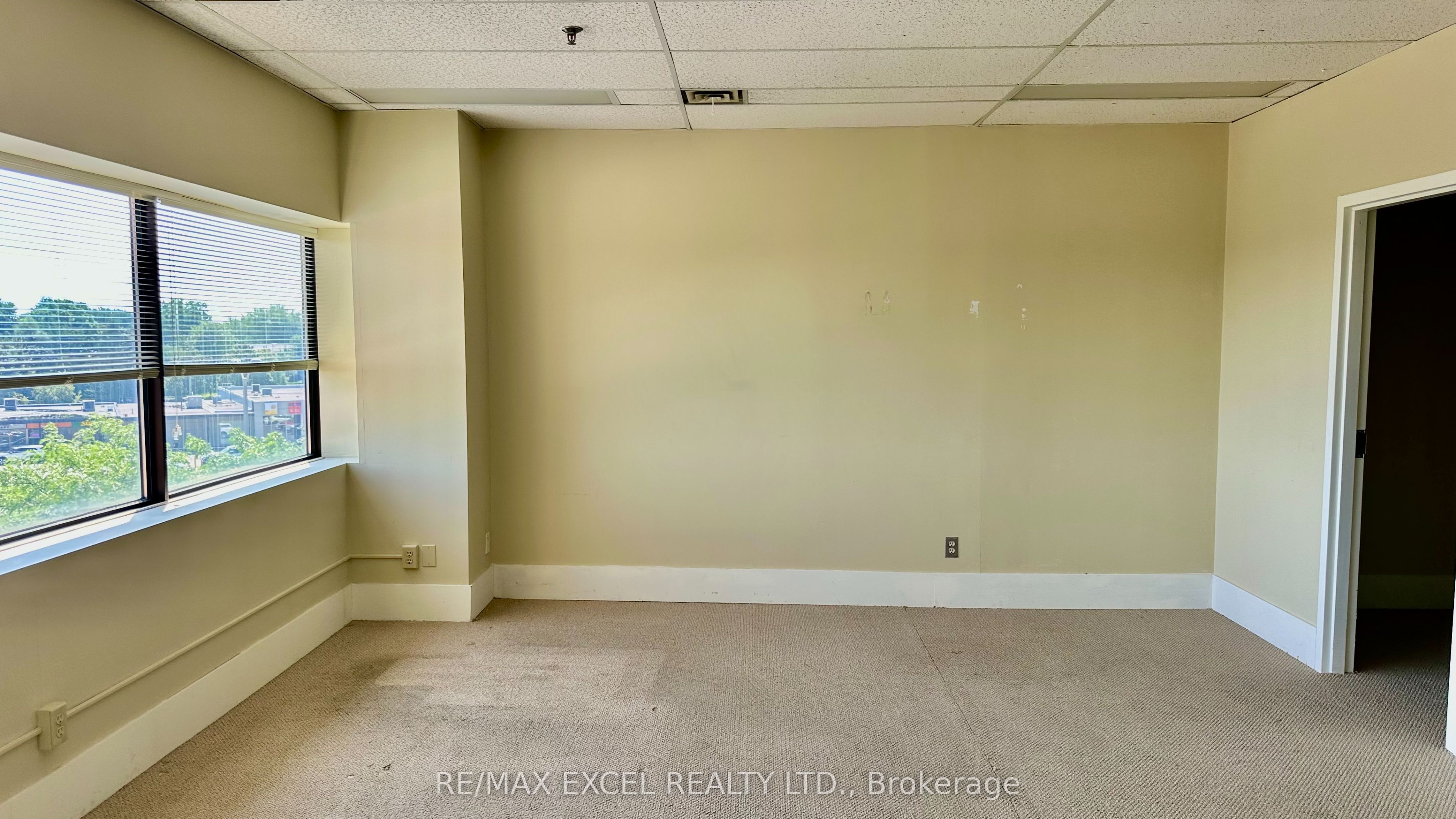 3090 Kingston Road 403a Property Photo 5
