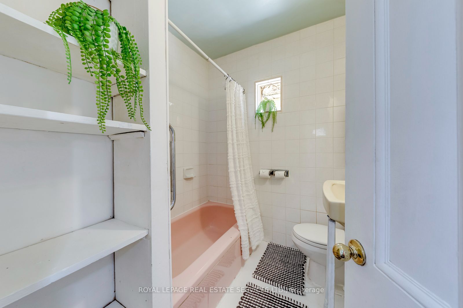 10 Thatcher Avenue Property Photo 7