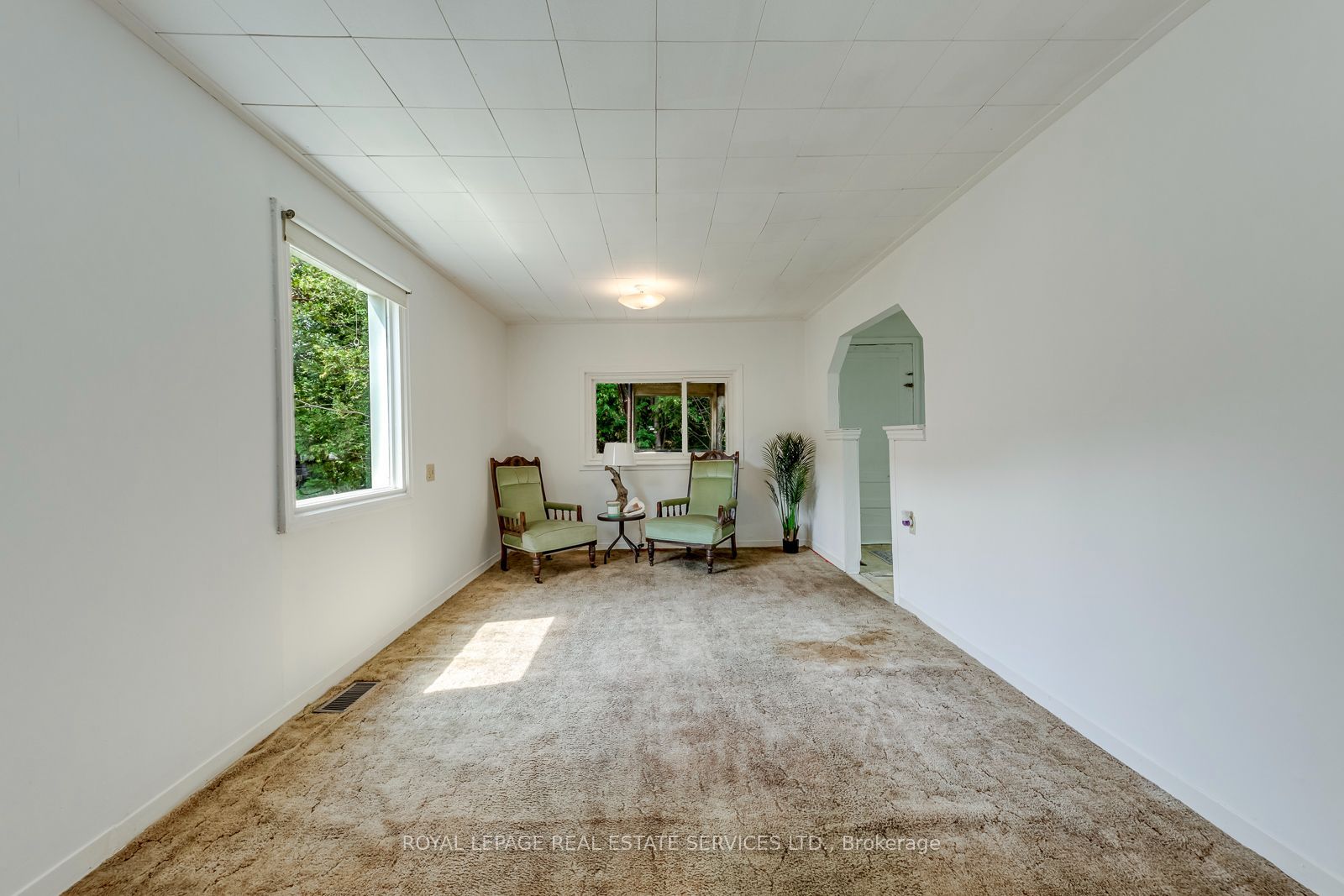 10 Thatcher Avenue Property Photo 13