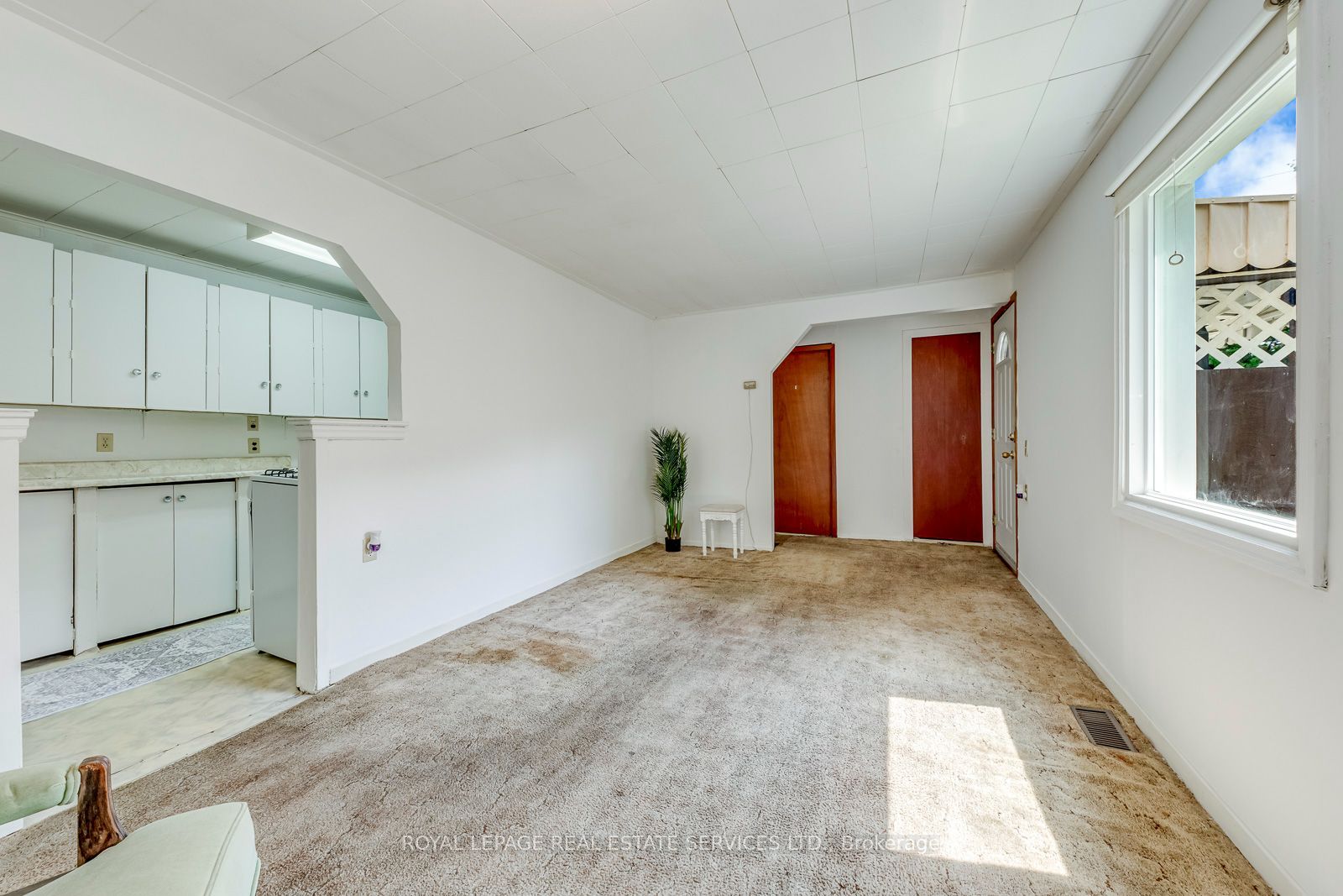 10 Thatcher Avenue Property Photo 15