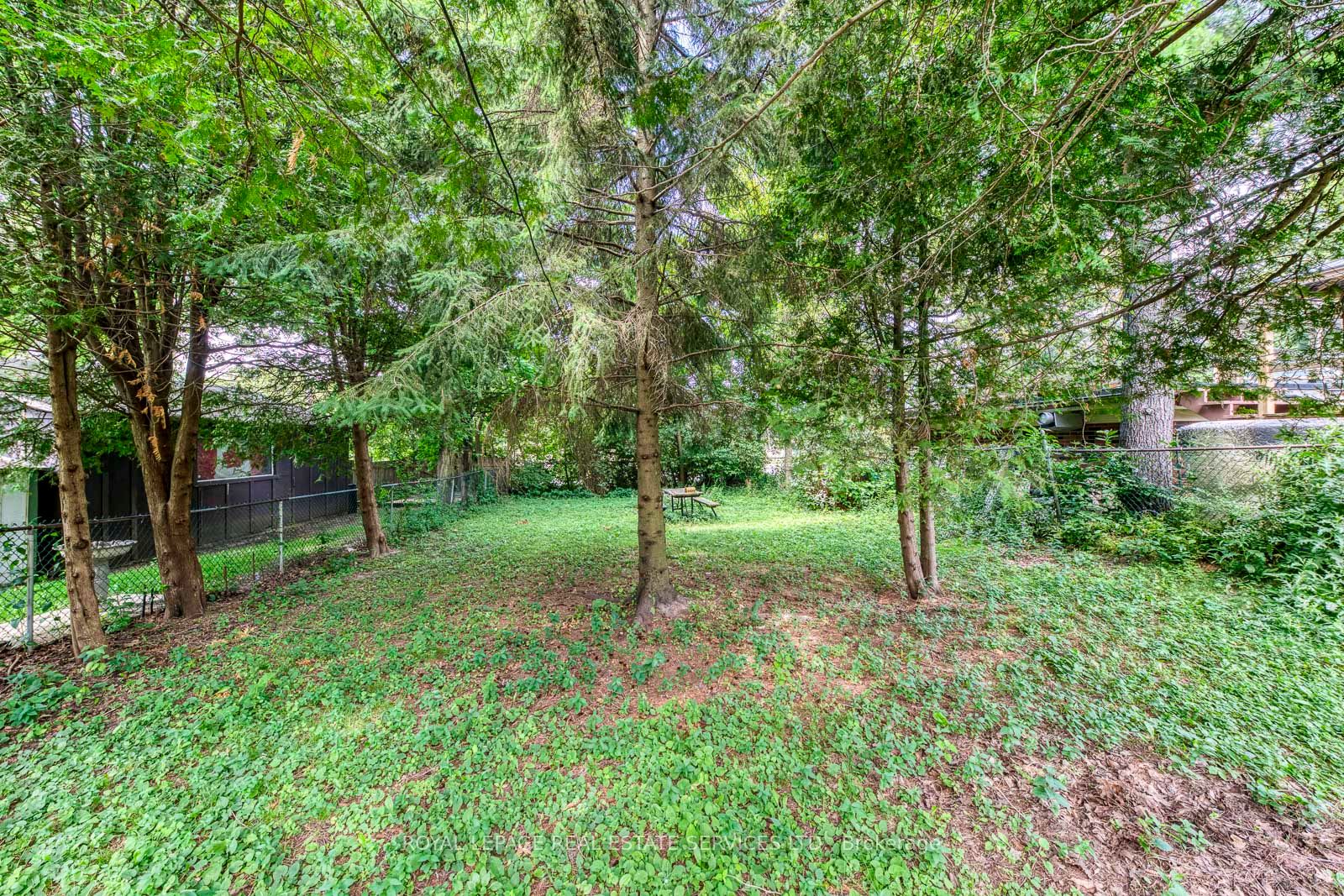 10 Thatcher Avenue Property Photo 25