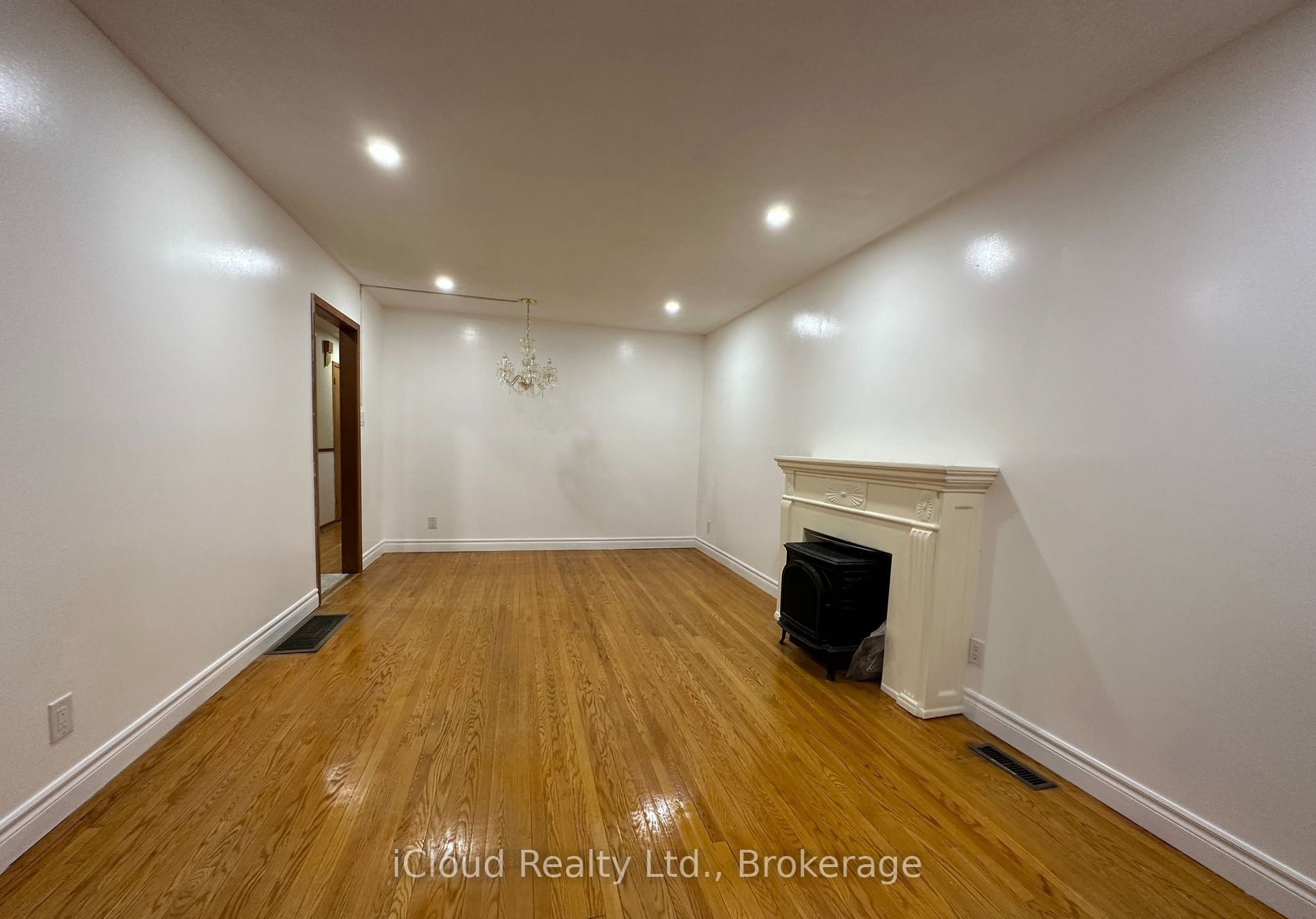 325 Dyson Road Property Photo 6