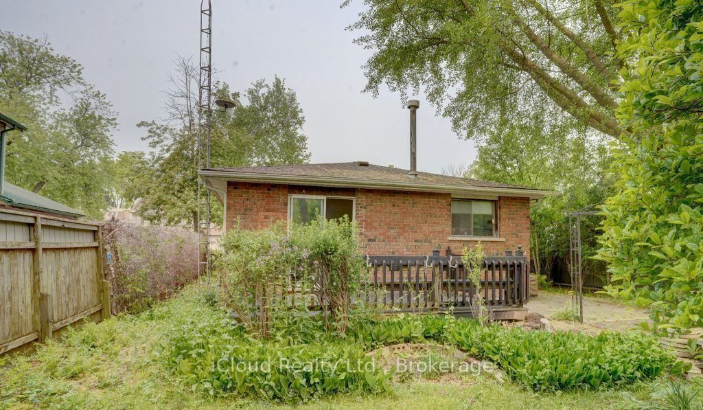 325 Dyson Road Property Photo 24