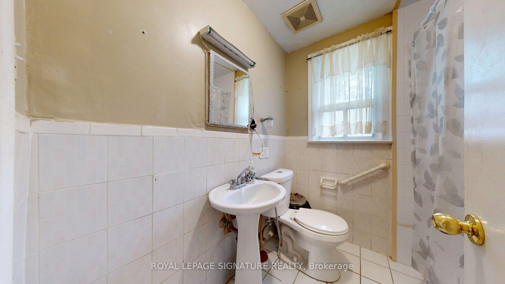 256 Ferris Road Property Photo 10