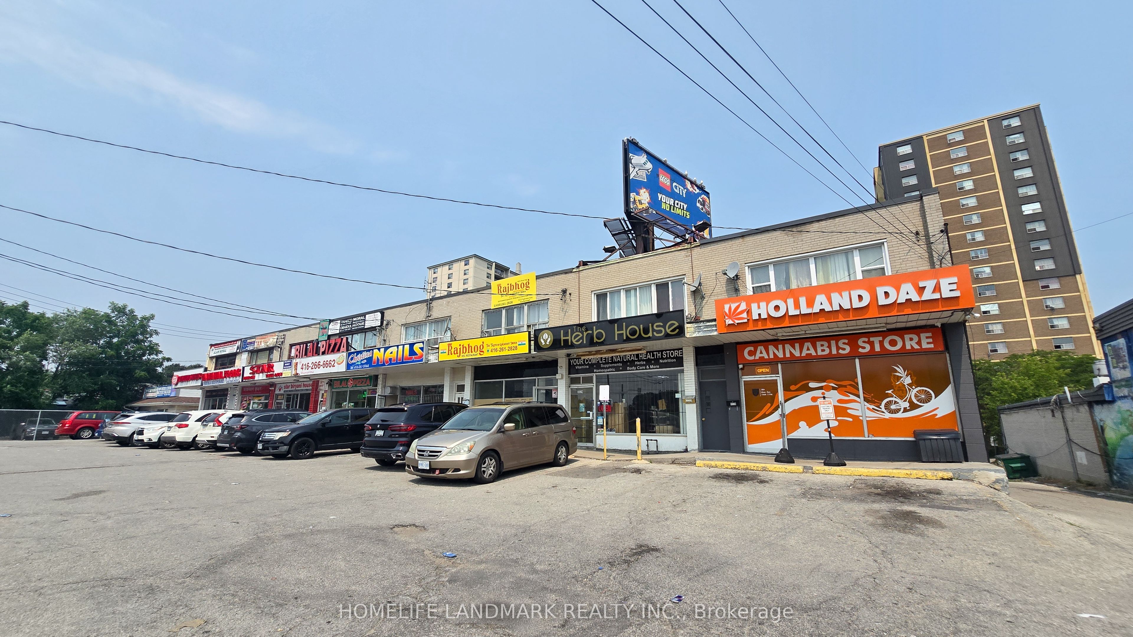 3226 Eglinton Avenue E Property Photo 1