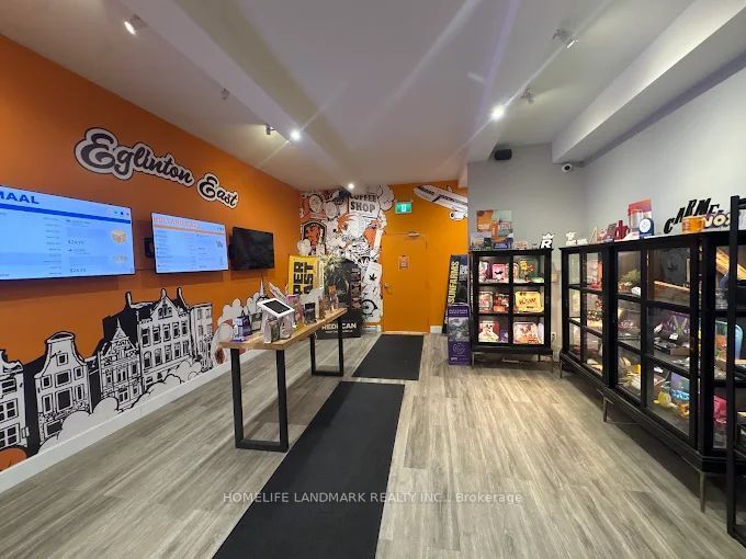 3226 Eglinton Avenue E Property Photo 8